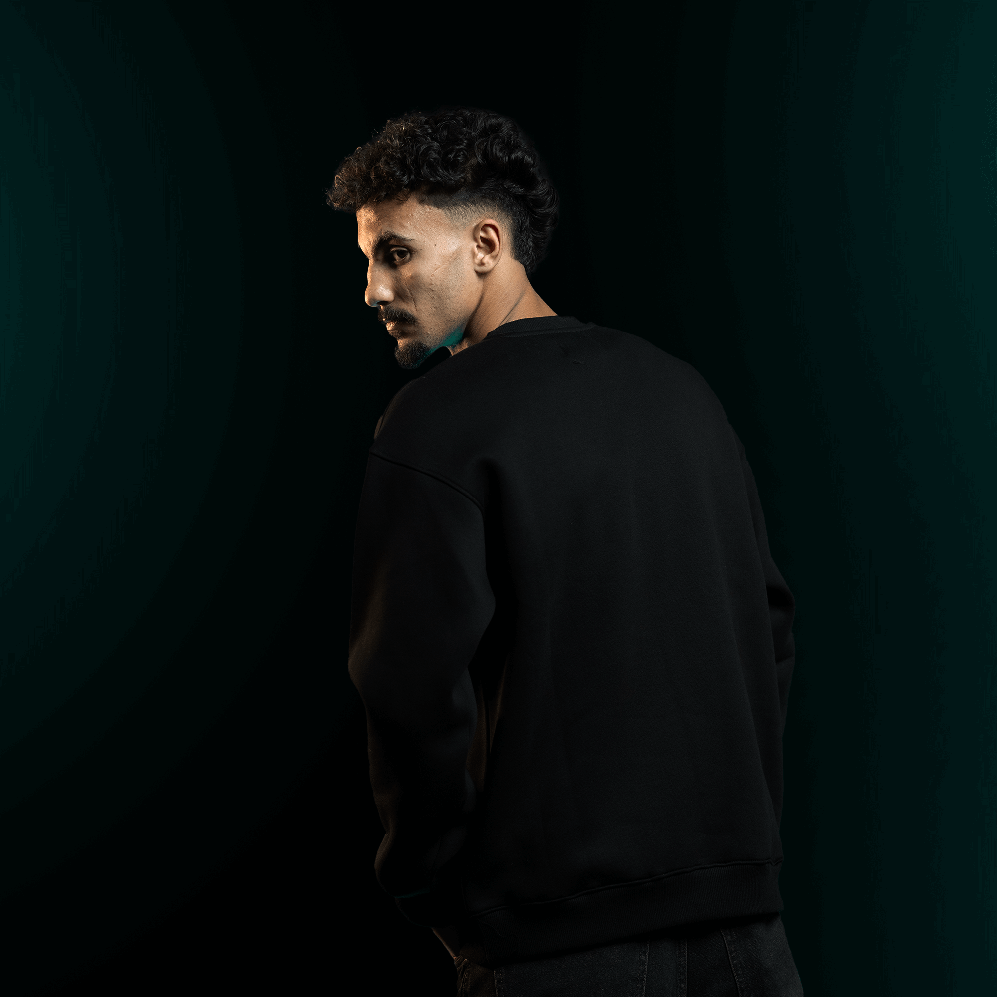 مصغّر المنتج 1: بلوفر راوند