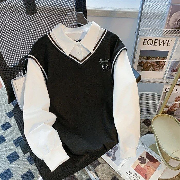 مصغّر المنتج 1: هودي تطريز بأزرار