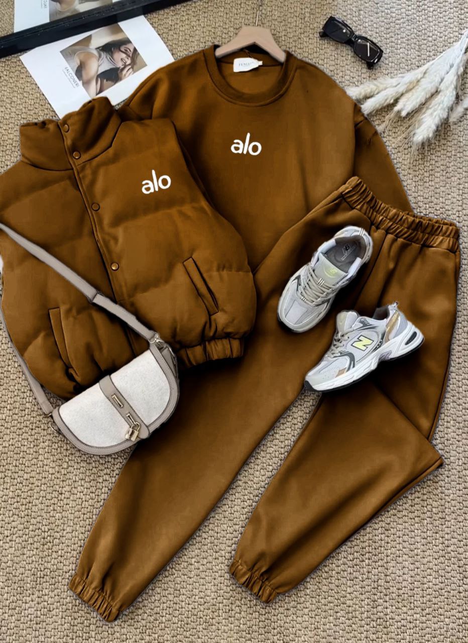 مصغّر المنتج 2: سوت alo - ٣ قطع سويدي