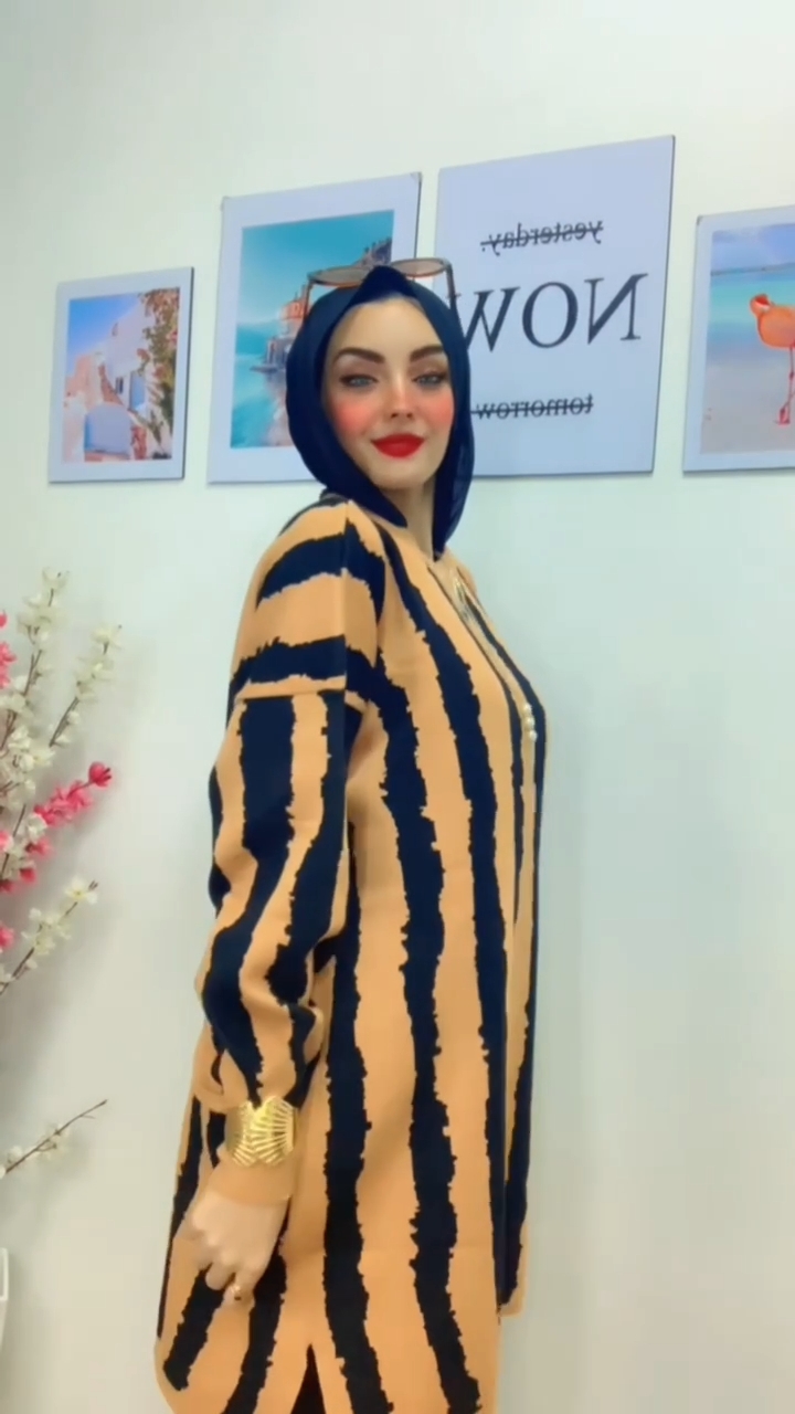 مصغّر المنتج 21: بنشو/تونك طويل شرايح أبيض