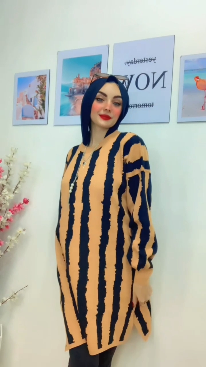 مصغّر المنتج 22: بنشو/تونك طويل شرايح أبيض