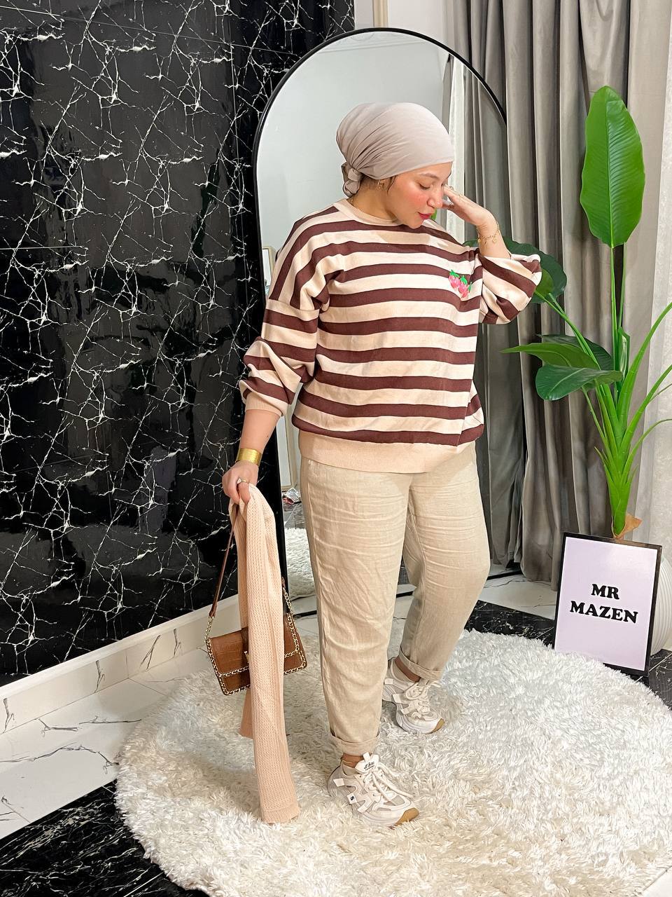 مصغّر المنتج 3: بلاوز شتوي مقلم مع إسكرف جلد