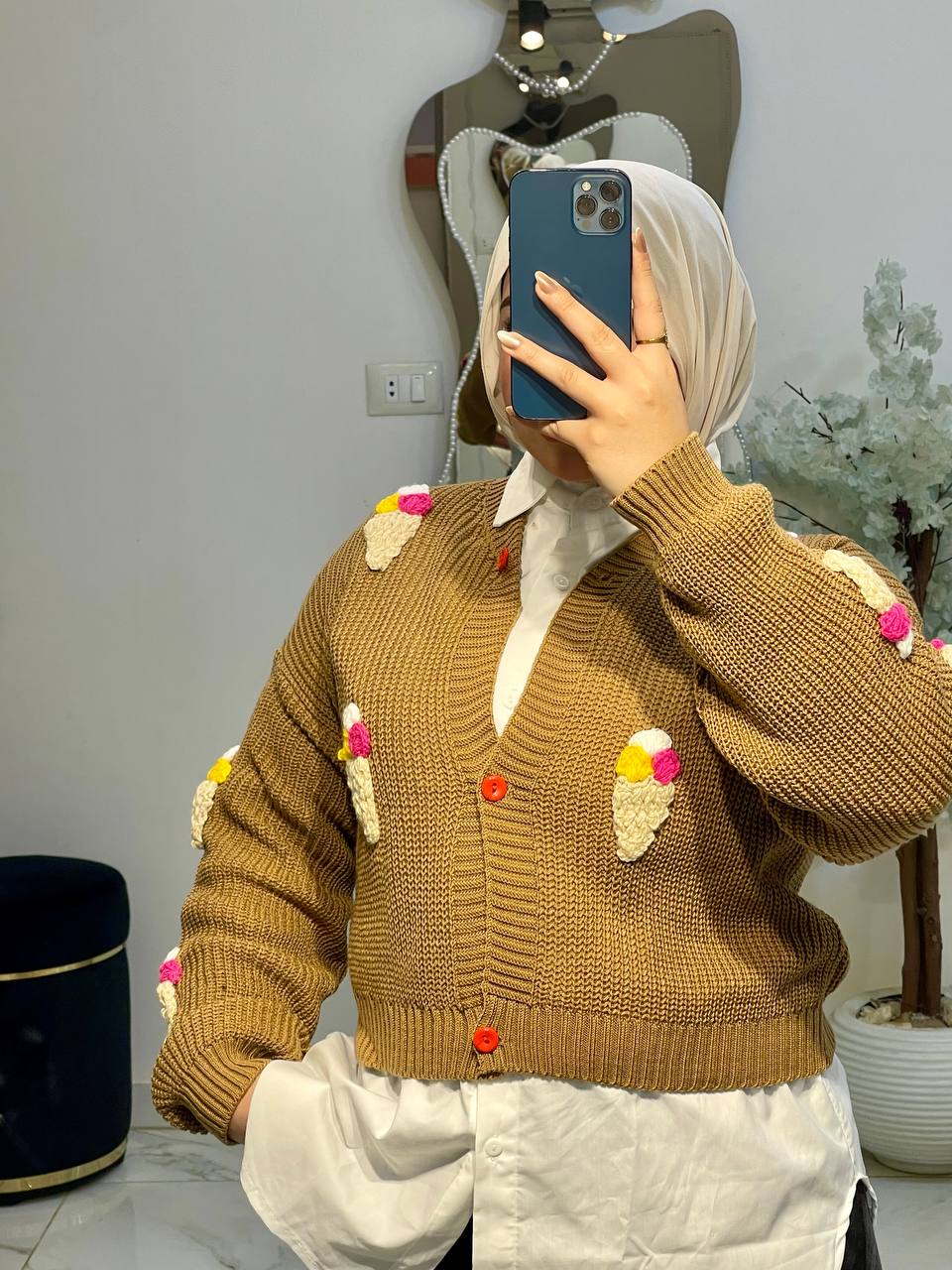 مصغّر المنتج 14: بلاوز تريكو هاي وسط