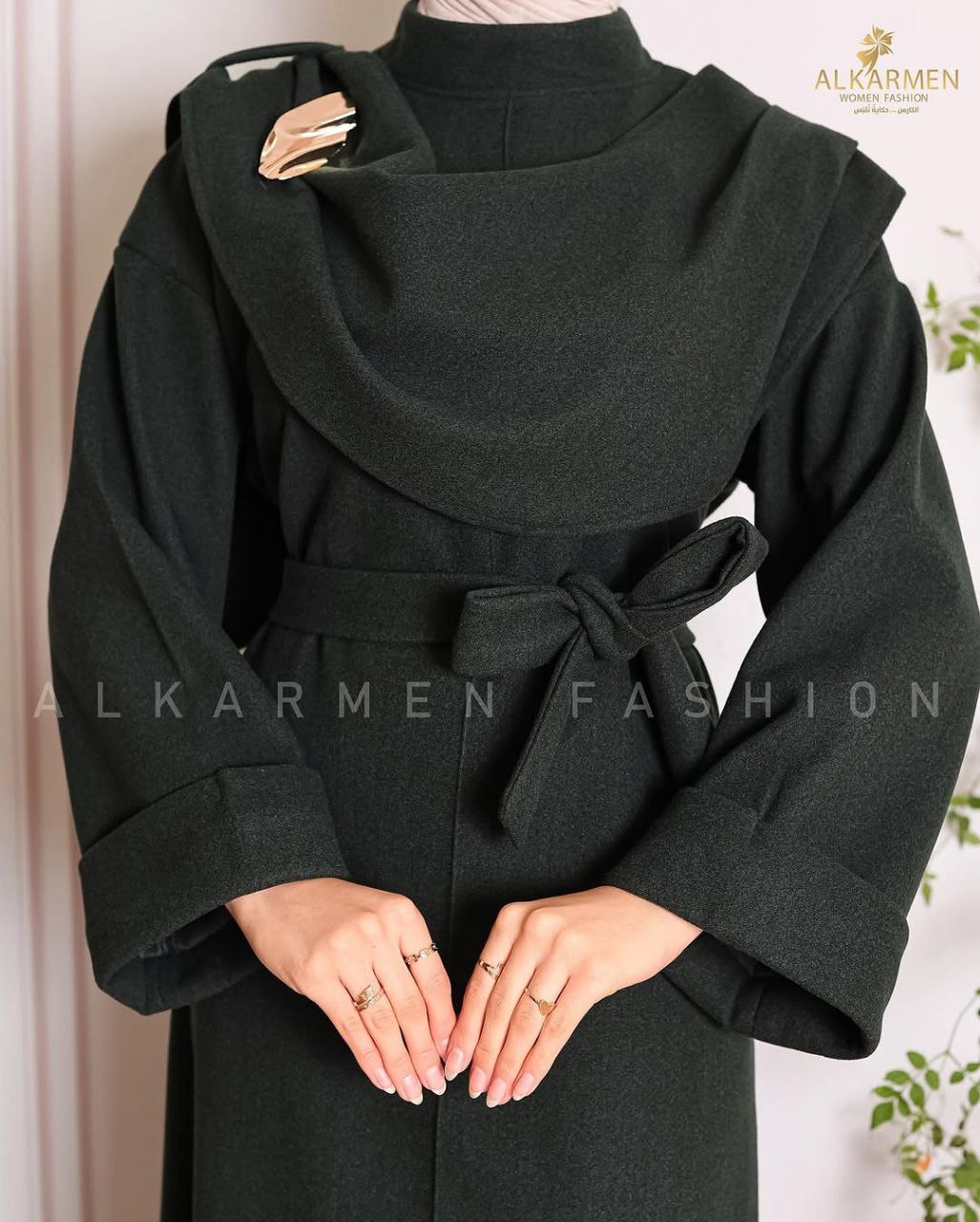 مصغّر المنتج 1: درس بليزر واسع مع اسكرف وحزام