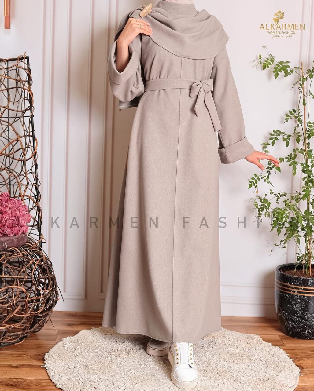 مصغّر المنتج 10: درس بليزر واسع مع اسكرف وحزام