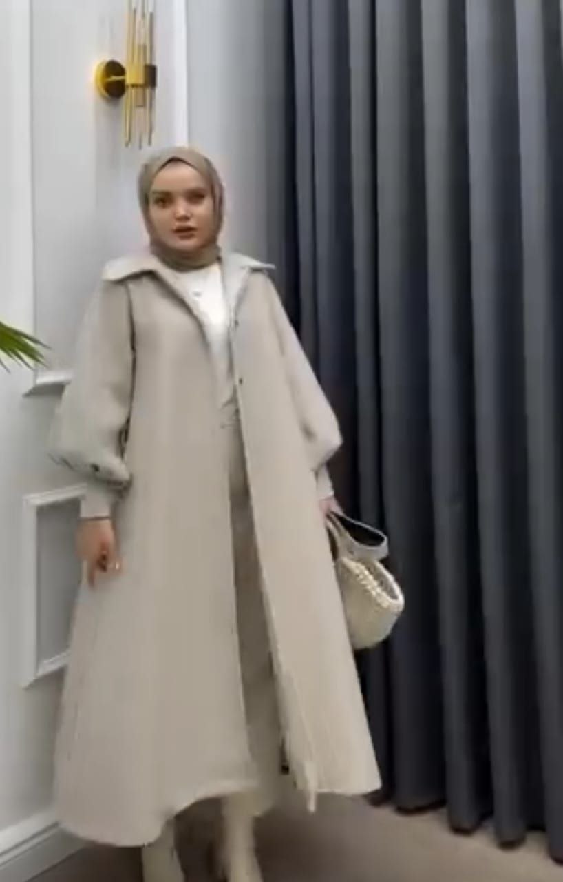 مصغّر المنتج 12: بالطو طويل بحزام