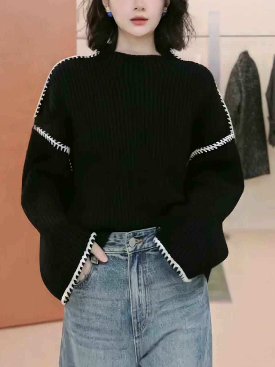 مصغّر المنتج 1: بلوزة "موهير" بتطريز أبيض راقٍ.