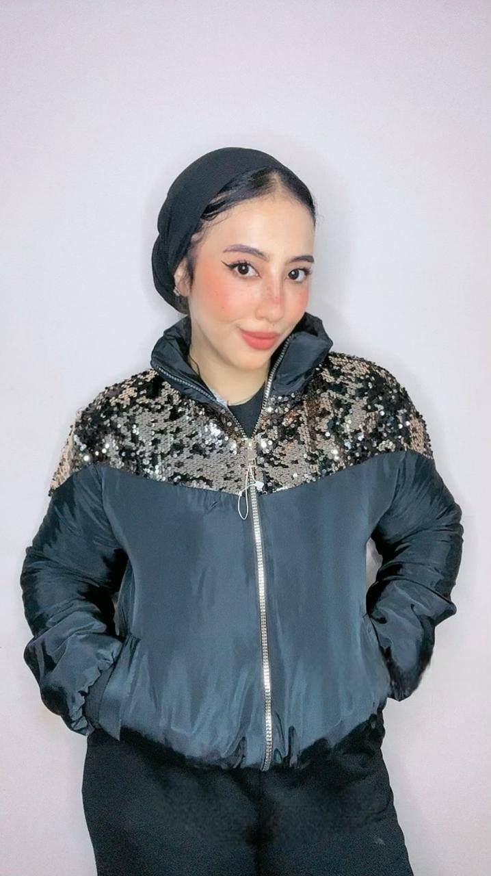 مصغّر المنتج 1: جاكيت "بامب" بتفاصيل "باييت" ومبطن فرو.