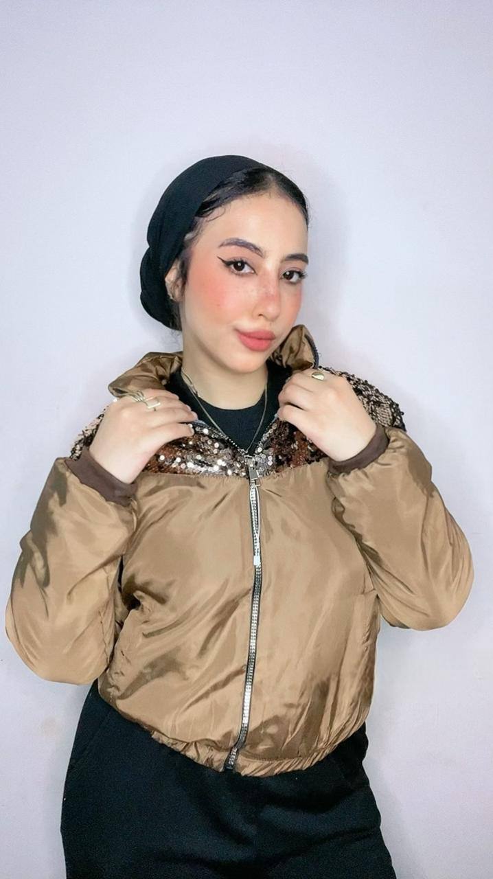 مصغّر المنتج 3: جاكيت "بامب" بتفاصيل "باييت" ومبطن فرو.