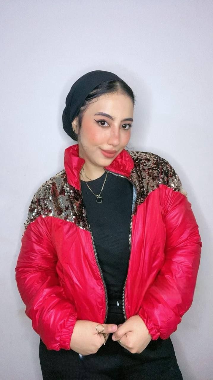 مصغّر المنتج 4: جاكيت "بامب" بتفاصيل "باييت" ومبطن فرو.