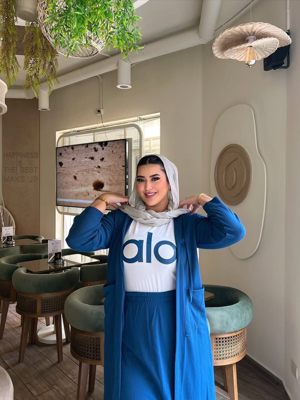 مصغّر المنتج 2: طقم ثلاث قطع "قطيفة مضلع" بتطريز Alo.