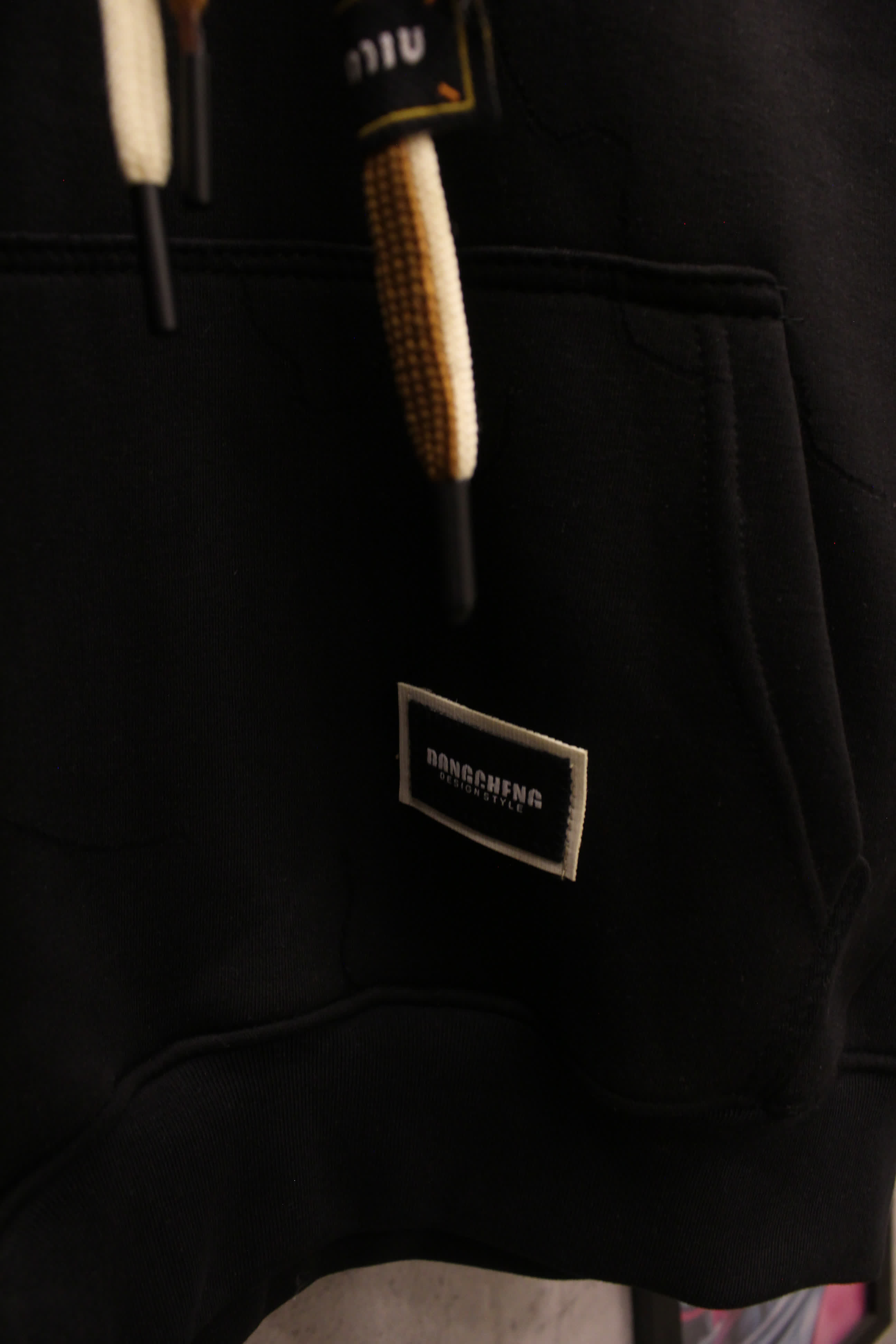 مصغّر المنتج 6: هودي ماتريكس