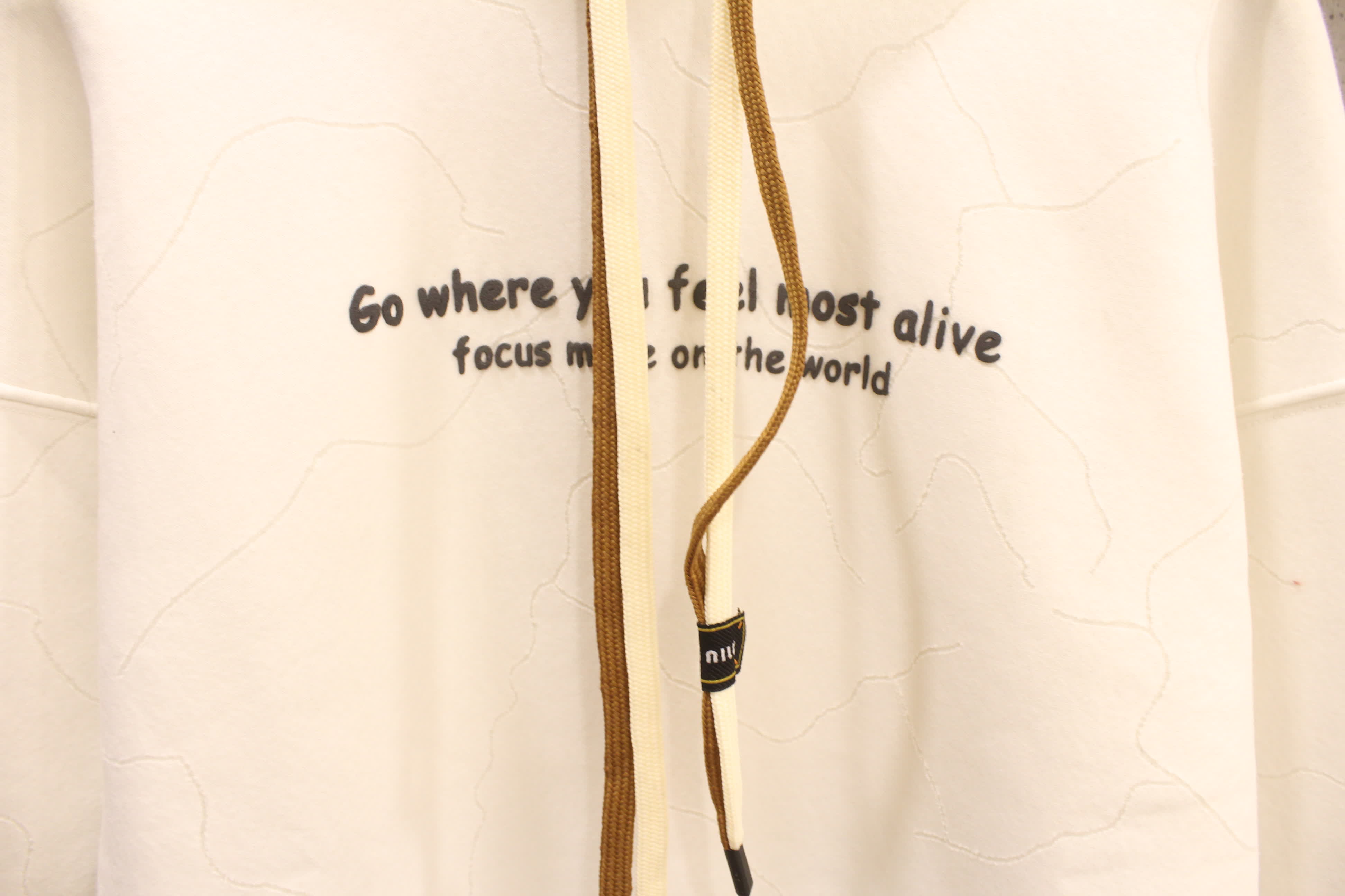 مصغّر المنتج 7: هودي ماتريكس