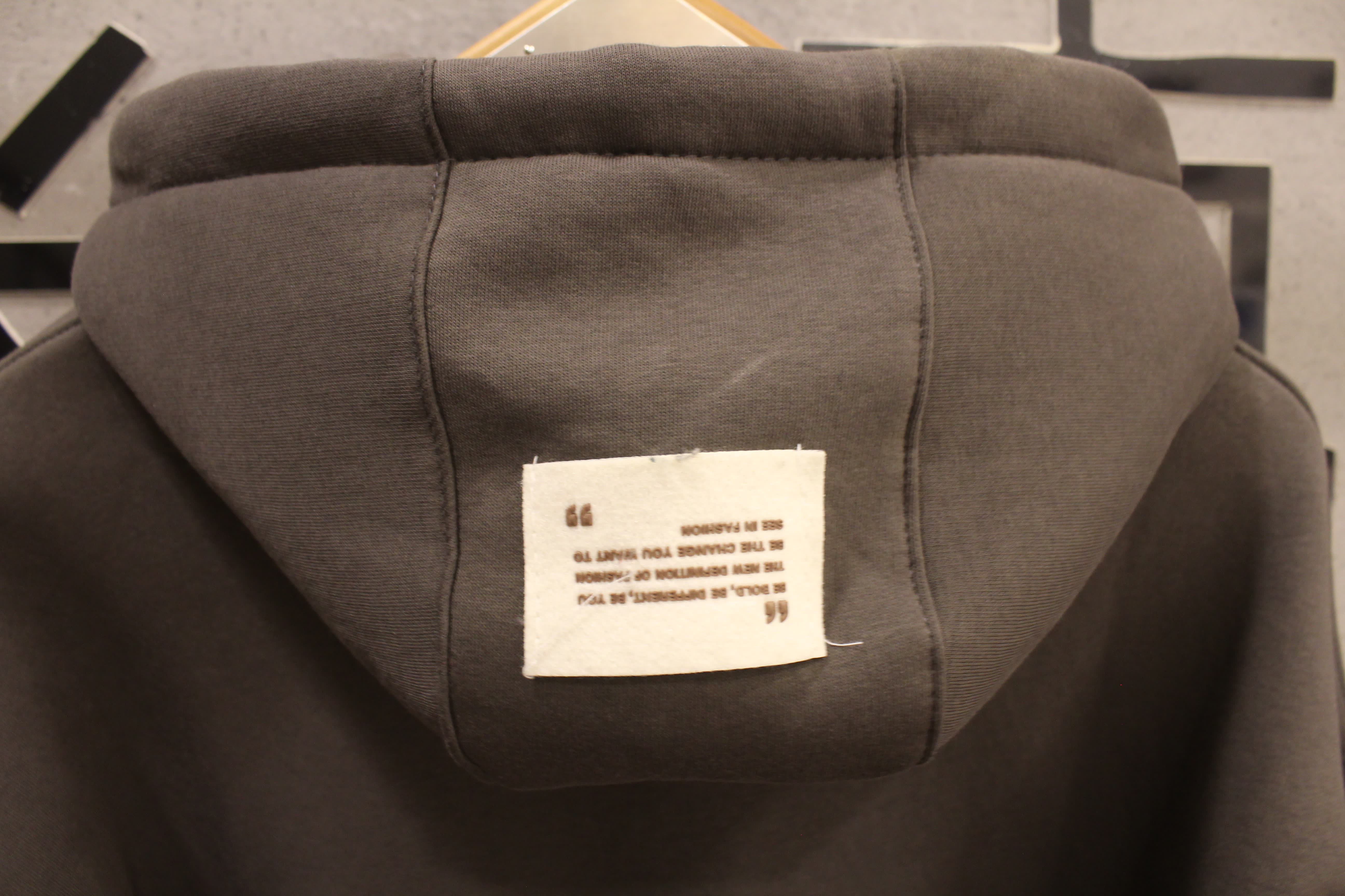 مصغّر المنتج 1: هودي نص سوسته Kii