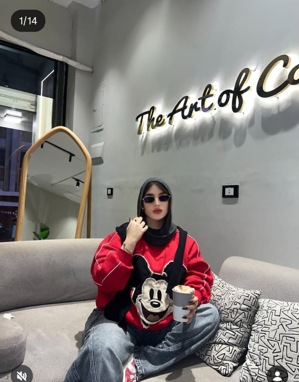 مصغّر المنتج 2: هودي ميكي خط أبيض