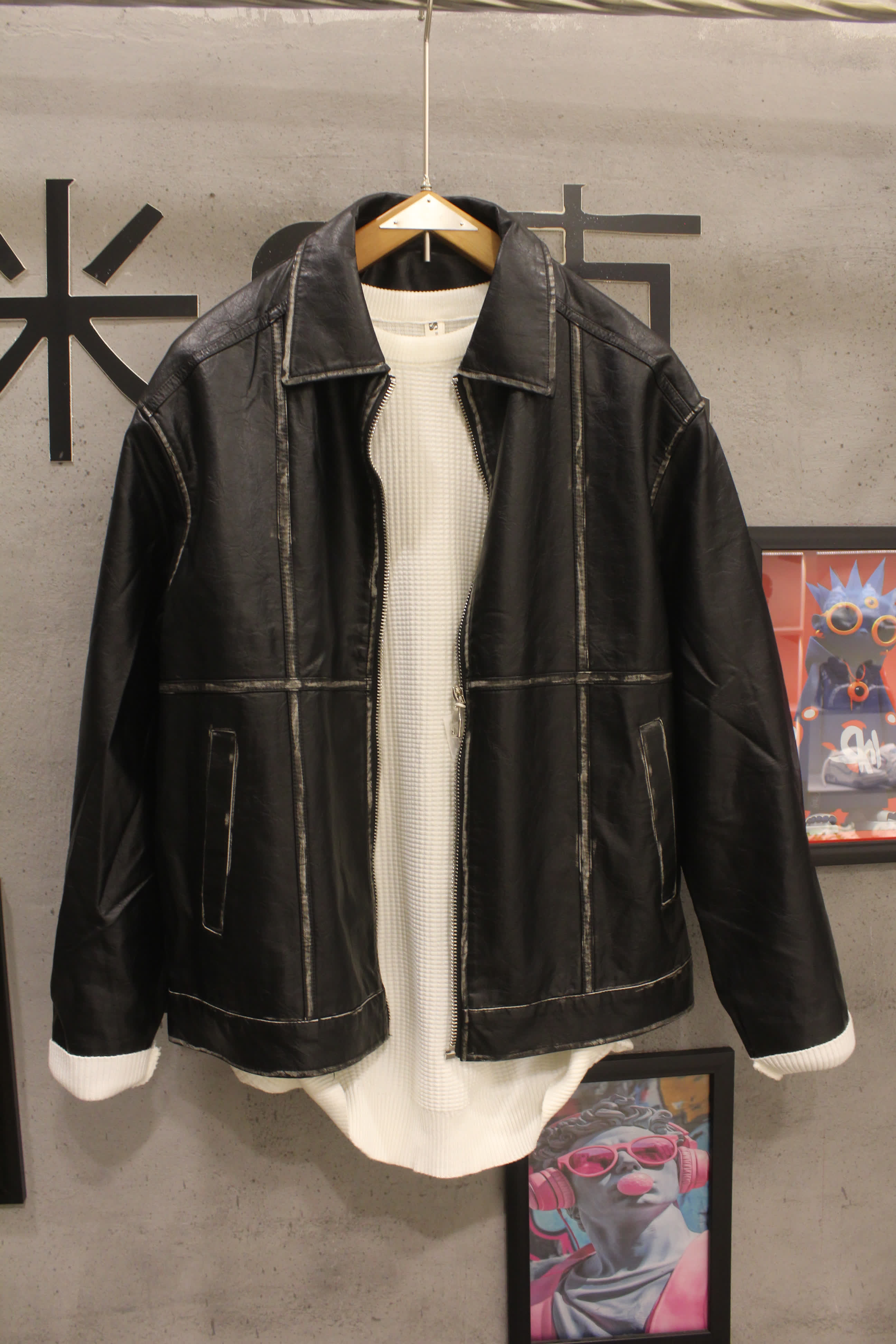 مصغّر المنتج 2: جاكيت جلد طبيعي