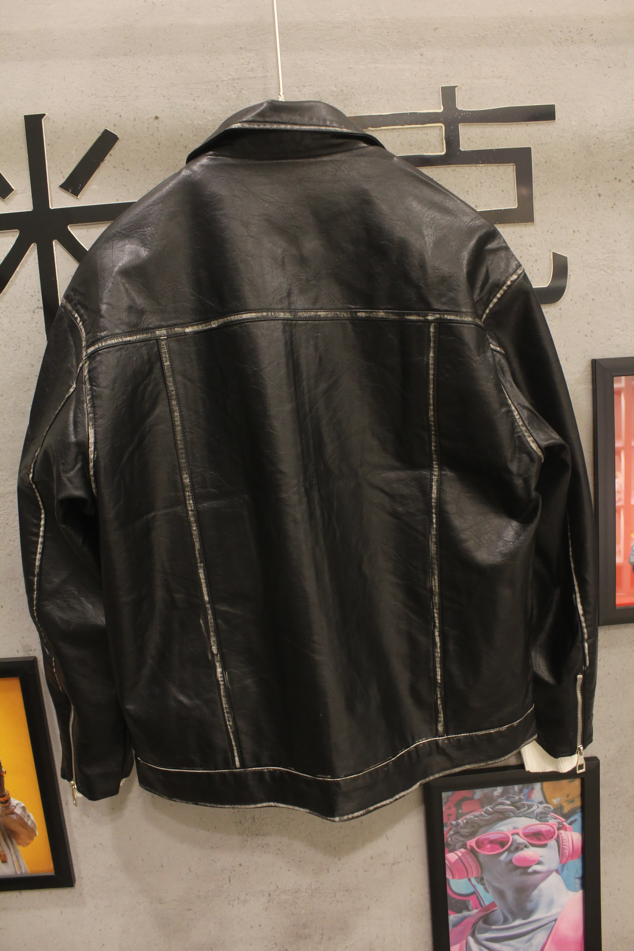 مصغّر المنتج 4: جاكيت جلد طبيعي