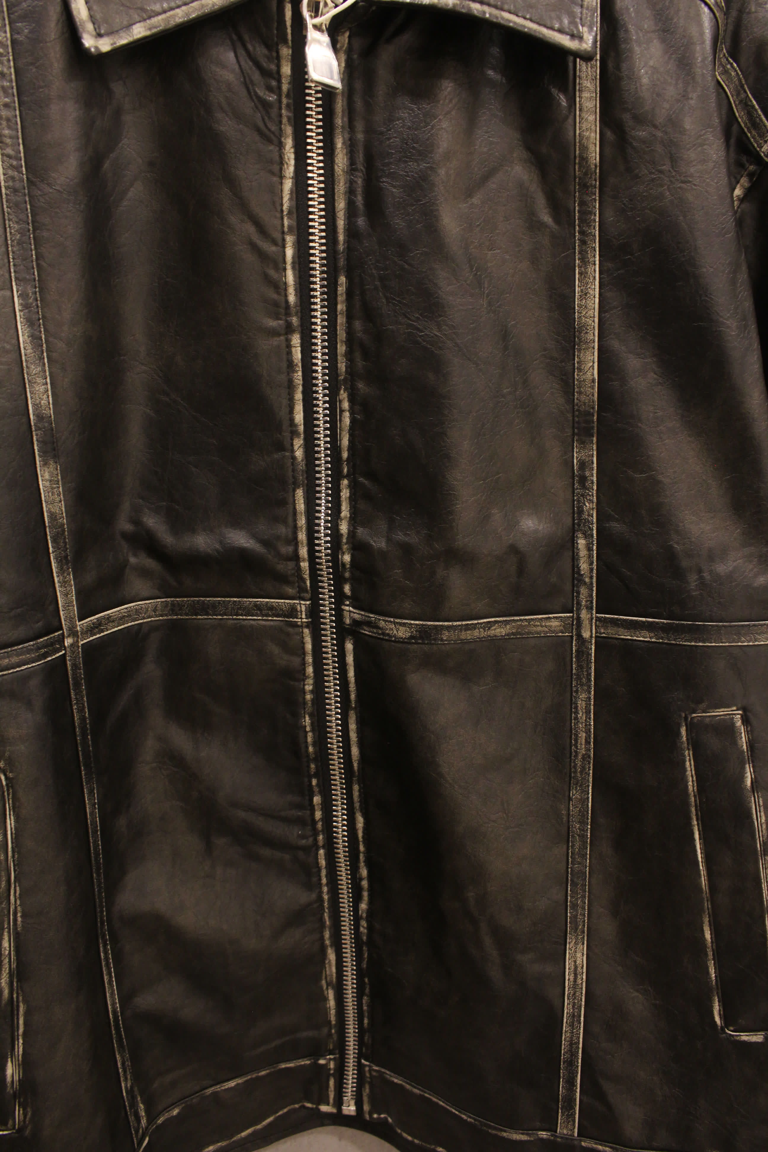 مصغّر المنتج 6: جاكيت جلد طبيعي