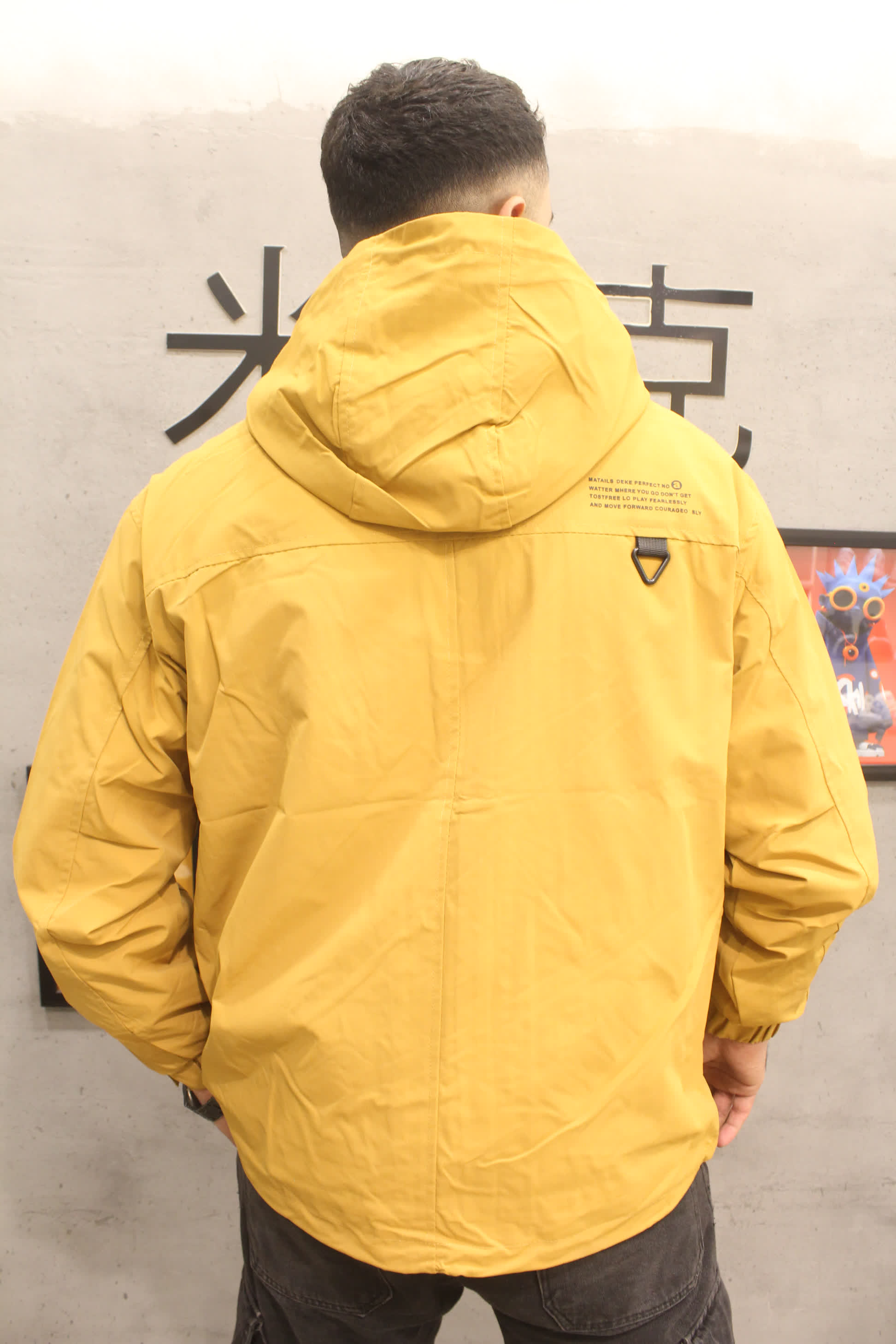 مصغّر المنتج 4: جاكيت واتربروف