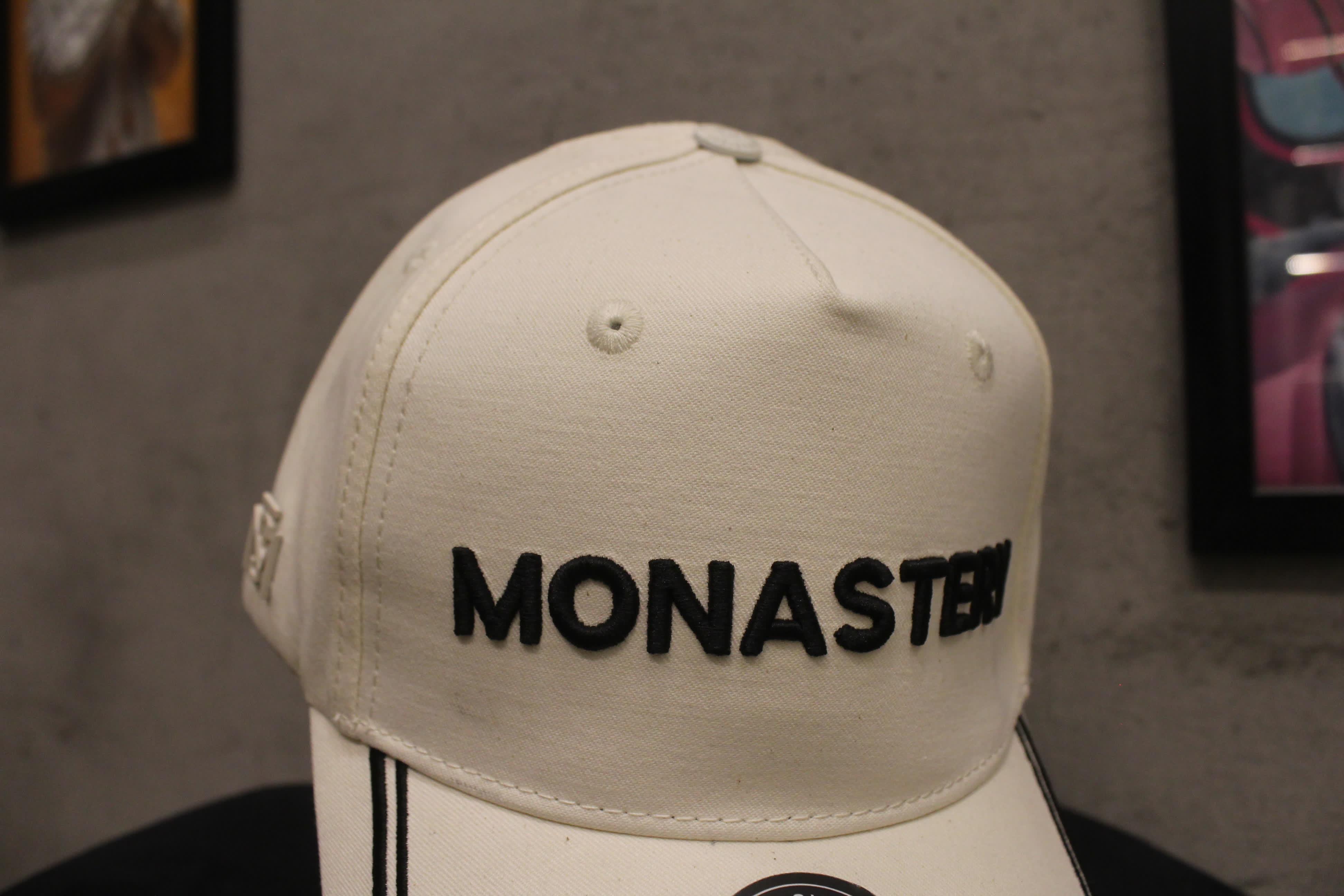 مصغّر المنتج 2: كاب MTS ابيض 