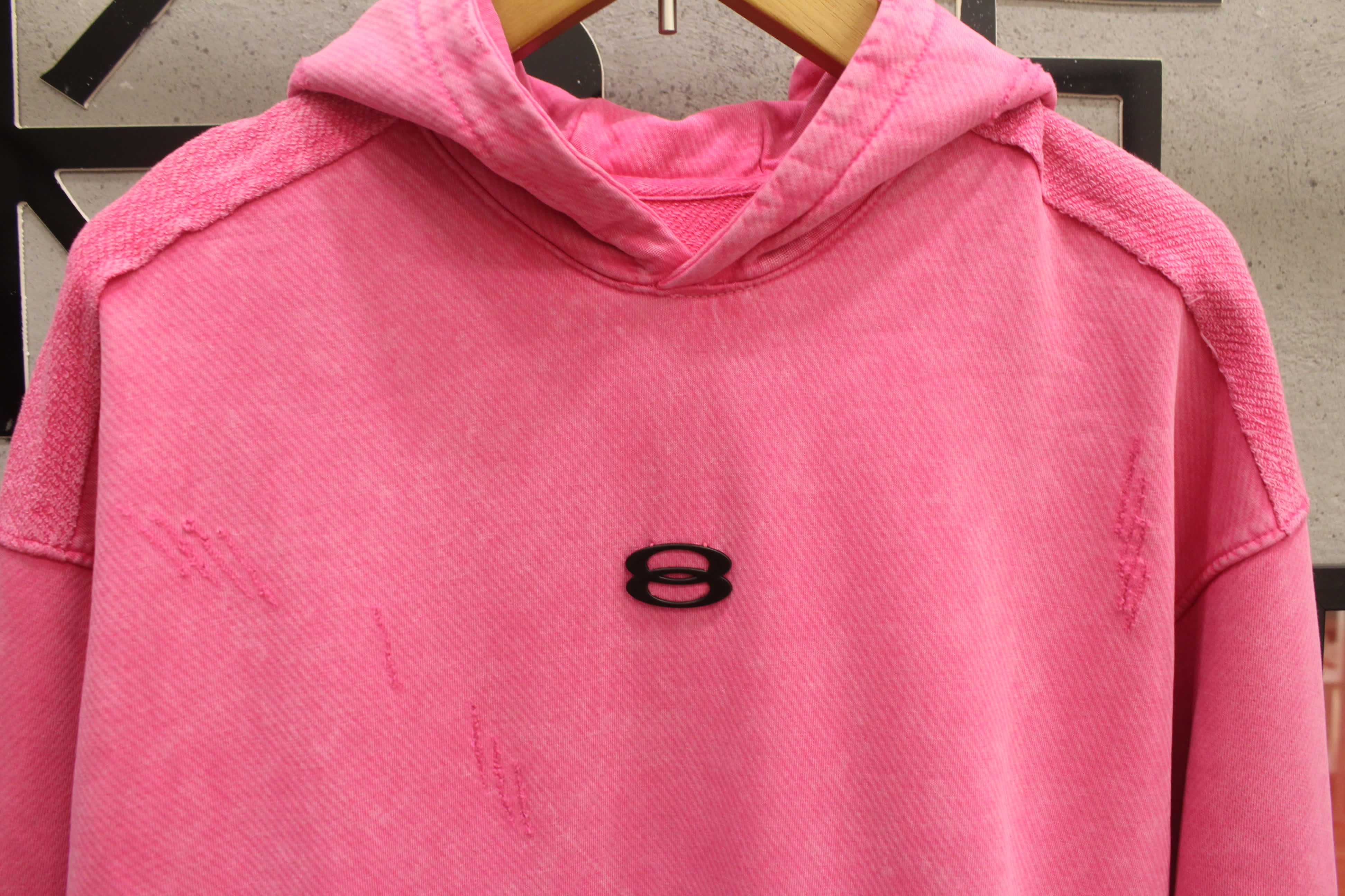 مصغّر المنتج 1: هودي "بينك 8" فينتج