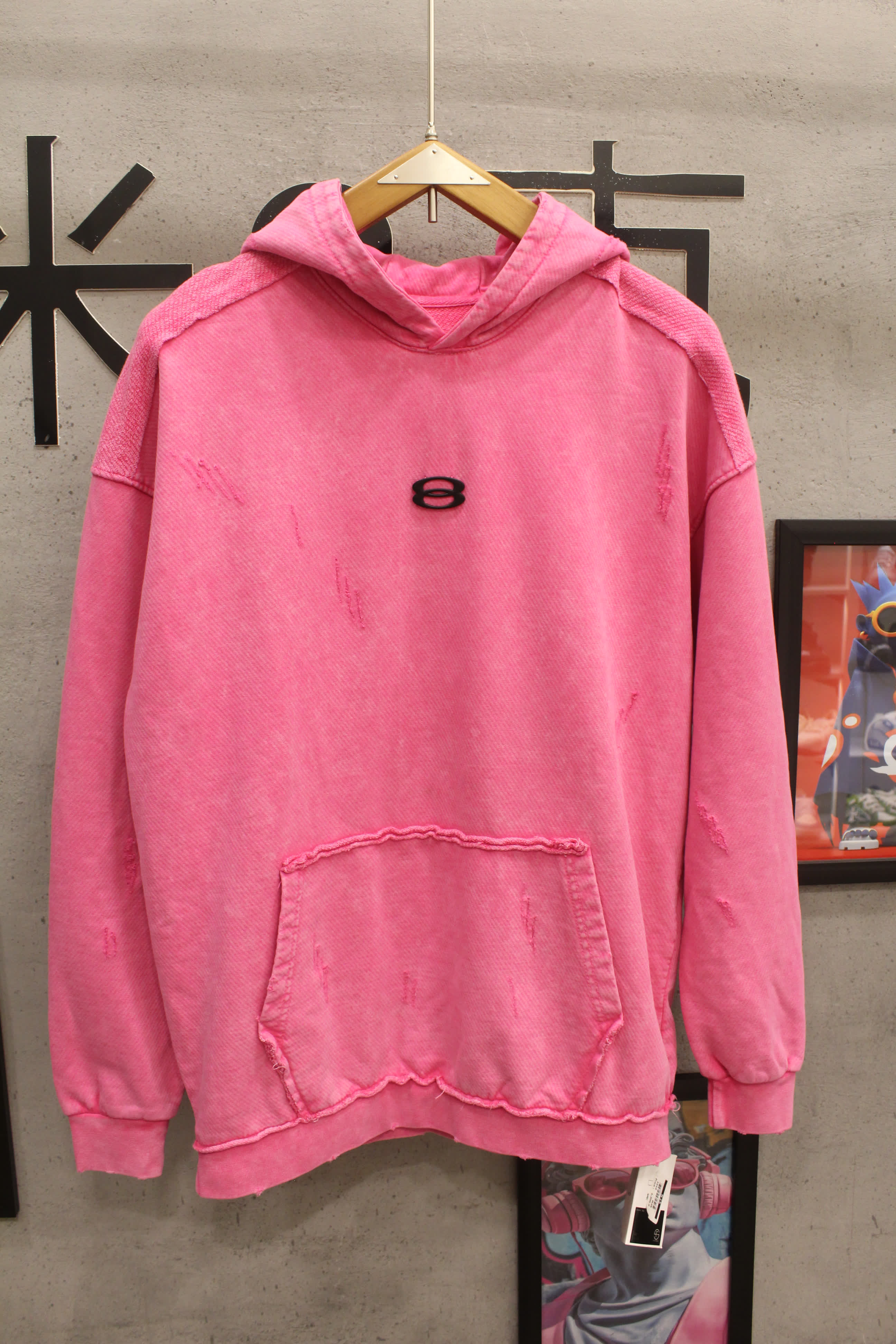 مصغّر المنتج 2: هودي "بينك 8" فينتج