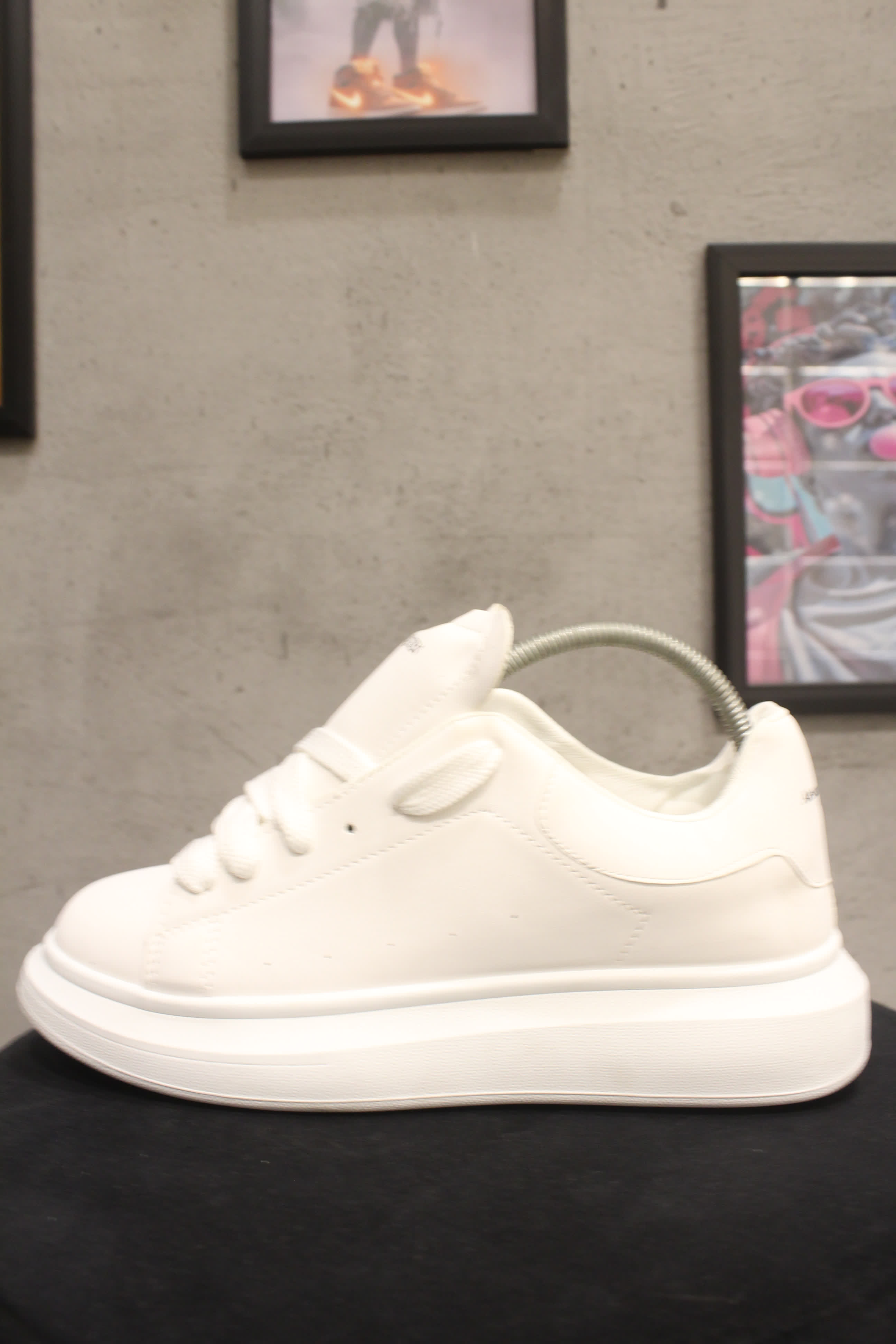 مصغّر المنتج 5: سنيكرز "ألكسندر ماكوين" الأيقوني