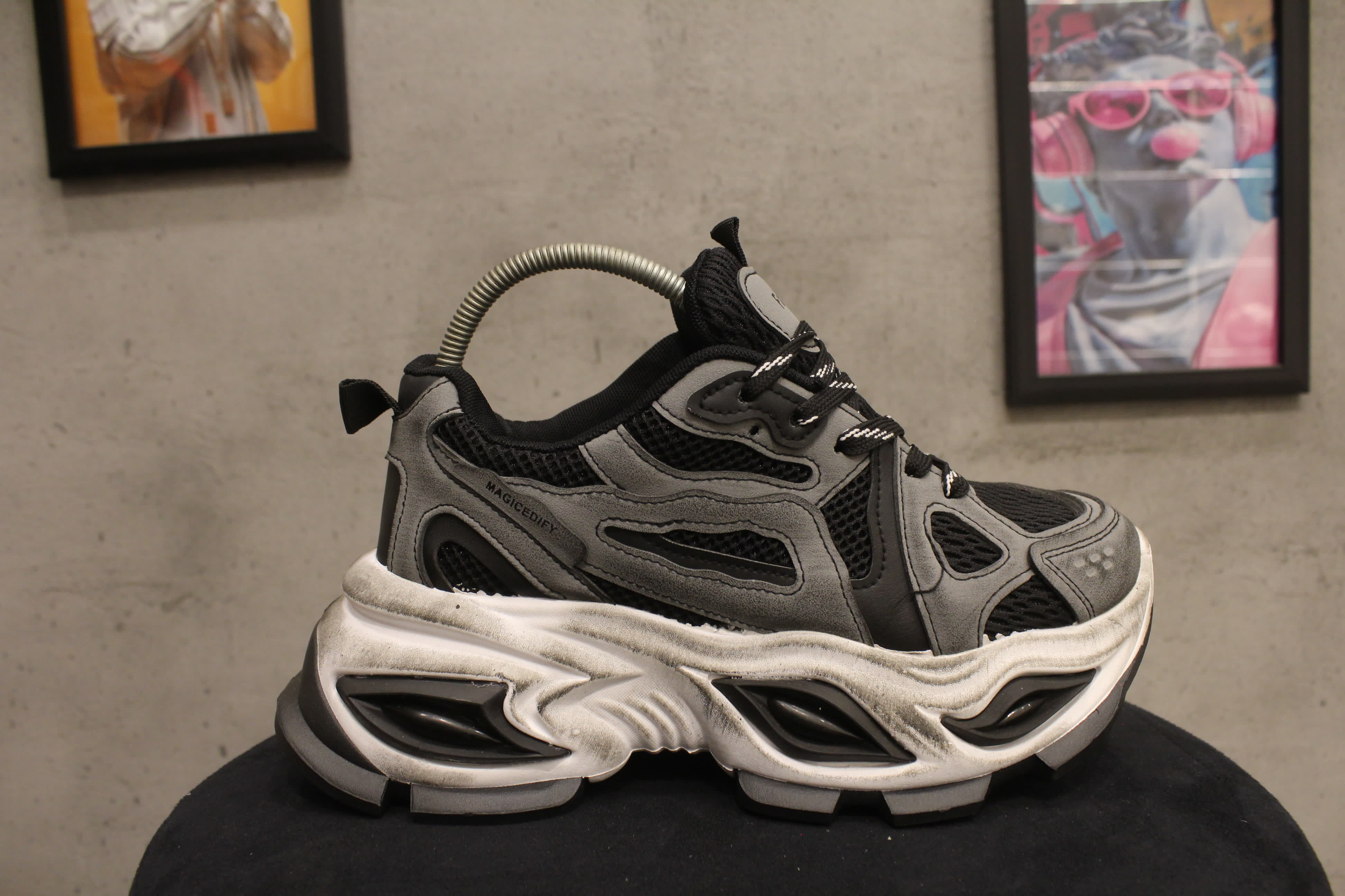 مصغّر المنتج 3: سنيكرز "ماجيك ديفي" ويف