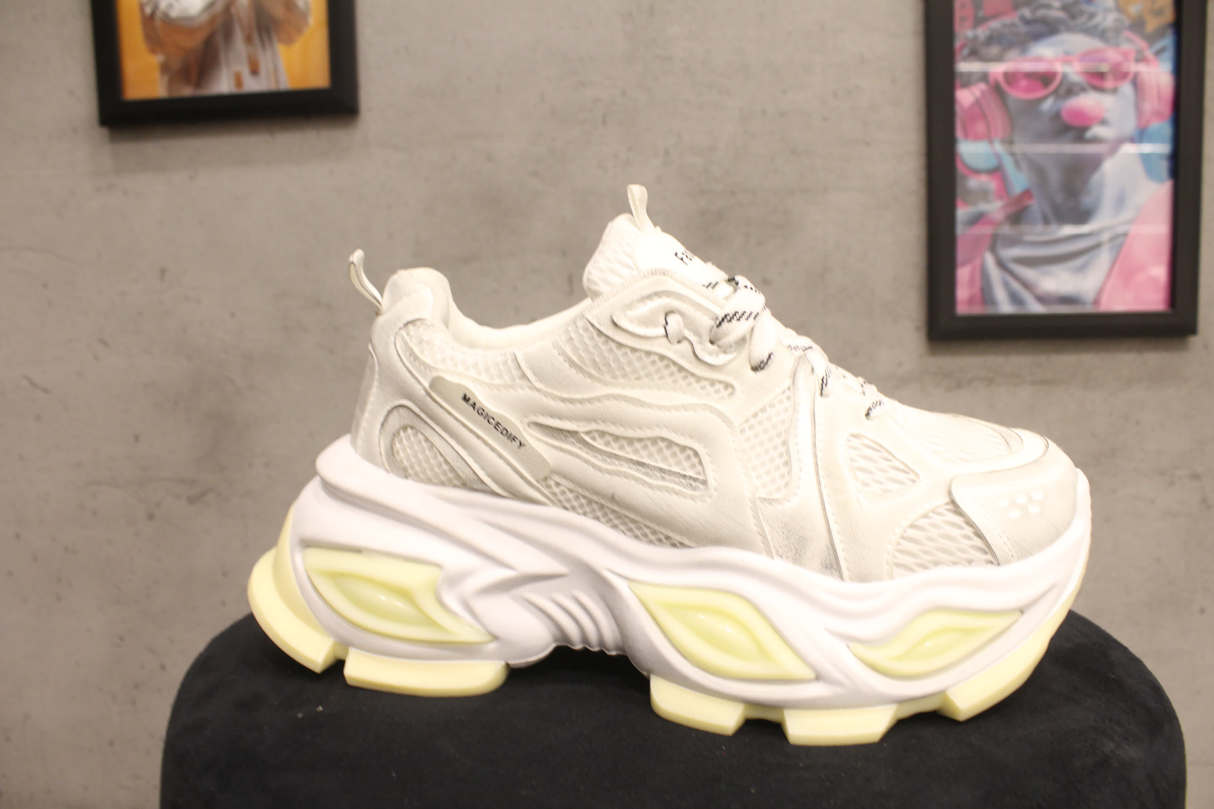 مصغّر المنتج 5: سنيكرز "ماجيك ديفي" ويف