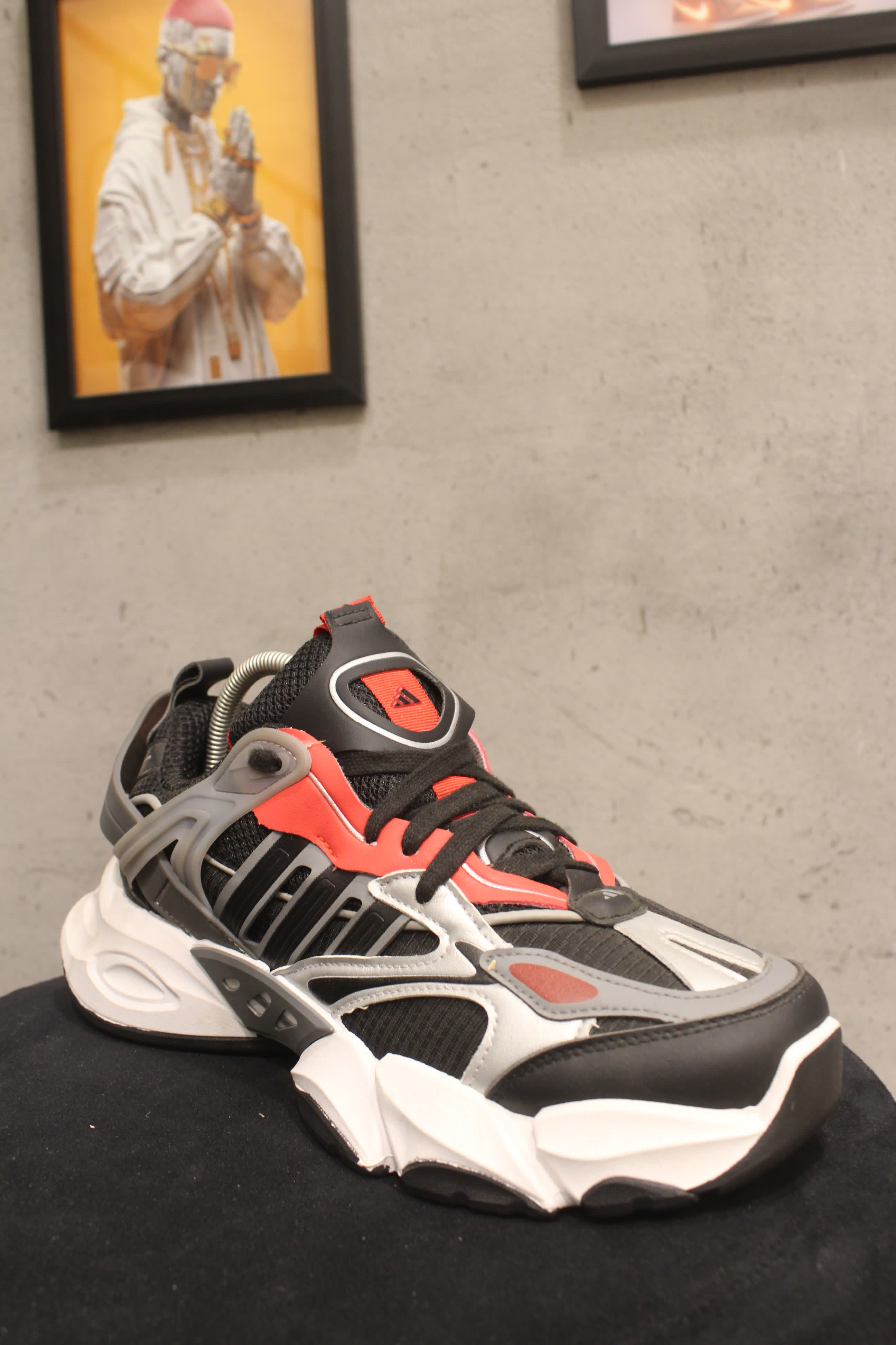 مصغّر المنتج 3: أديداس "أوزويجو" إفوليوشن