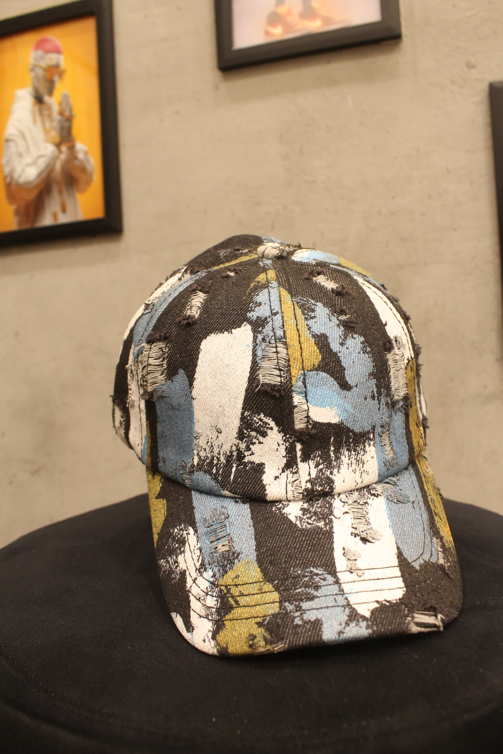 مصغّر المنتج 1: كاب "جرافيتي" آرت