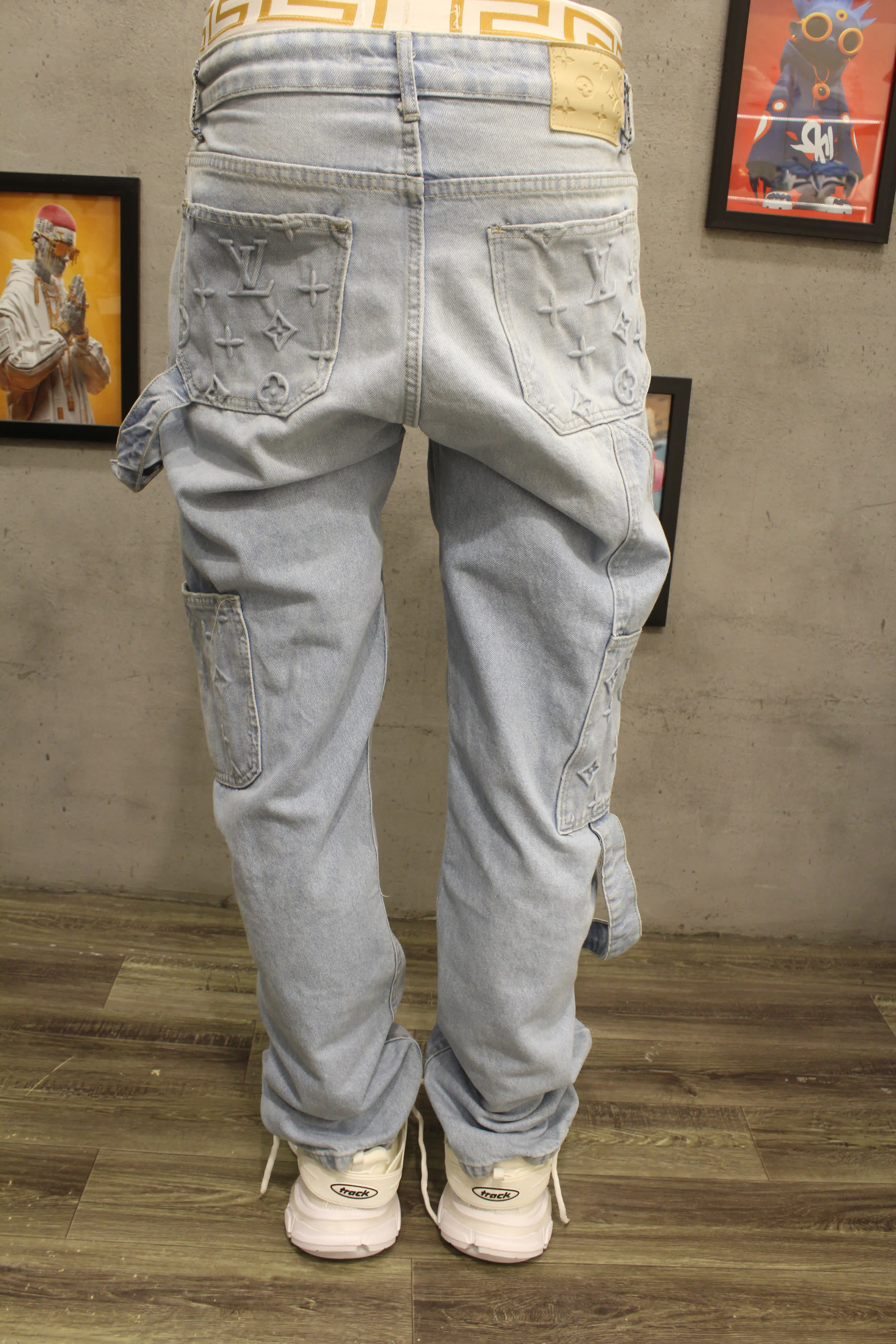 مصغّر المنتج 3: وايد ليج جينز LV كاربنتير