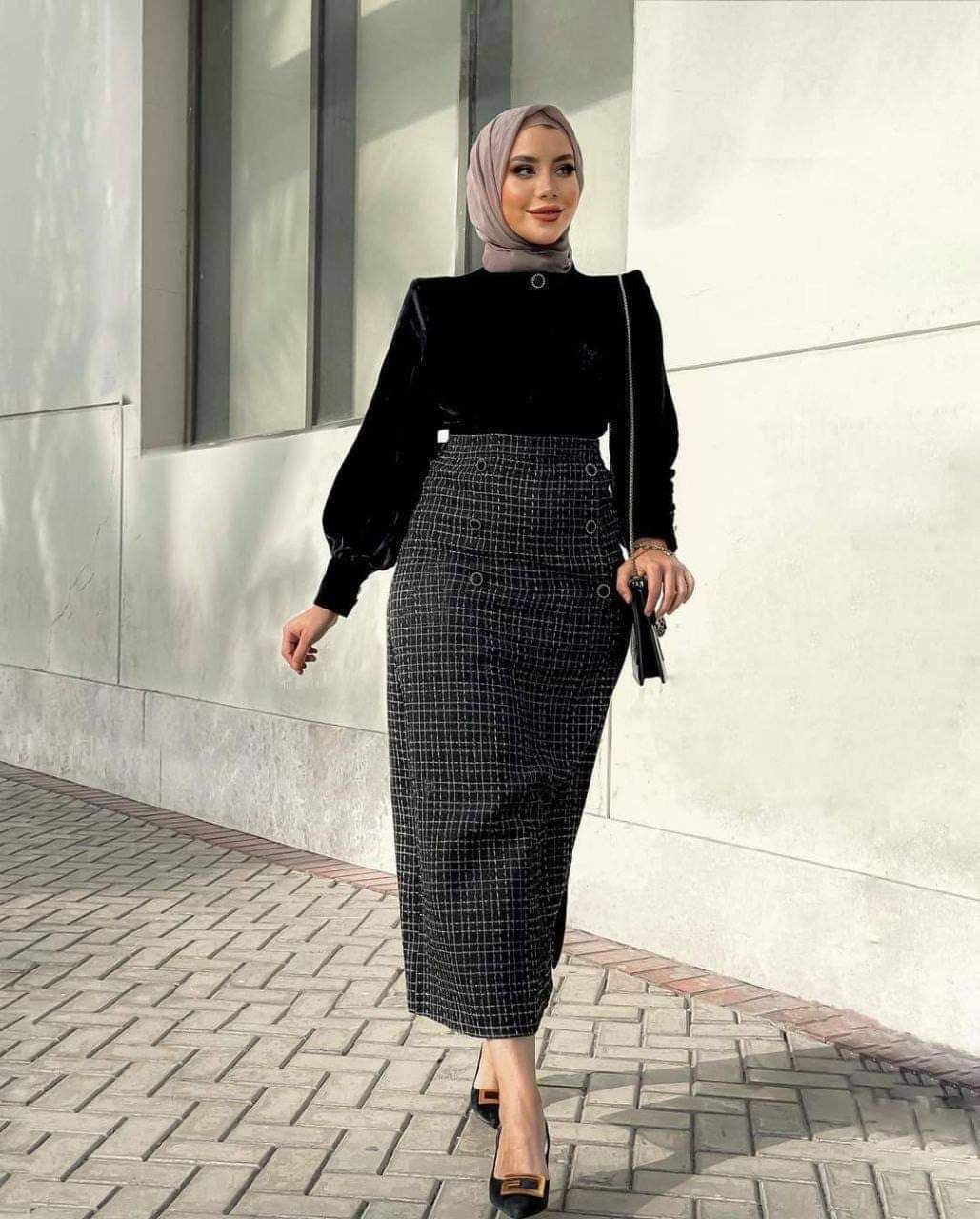 مصغّر المنتج 2: فستان قطيفة كاروه