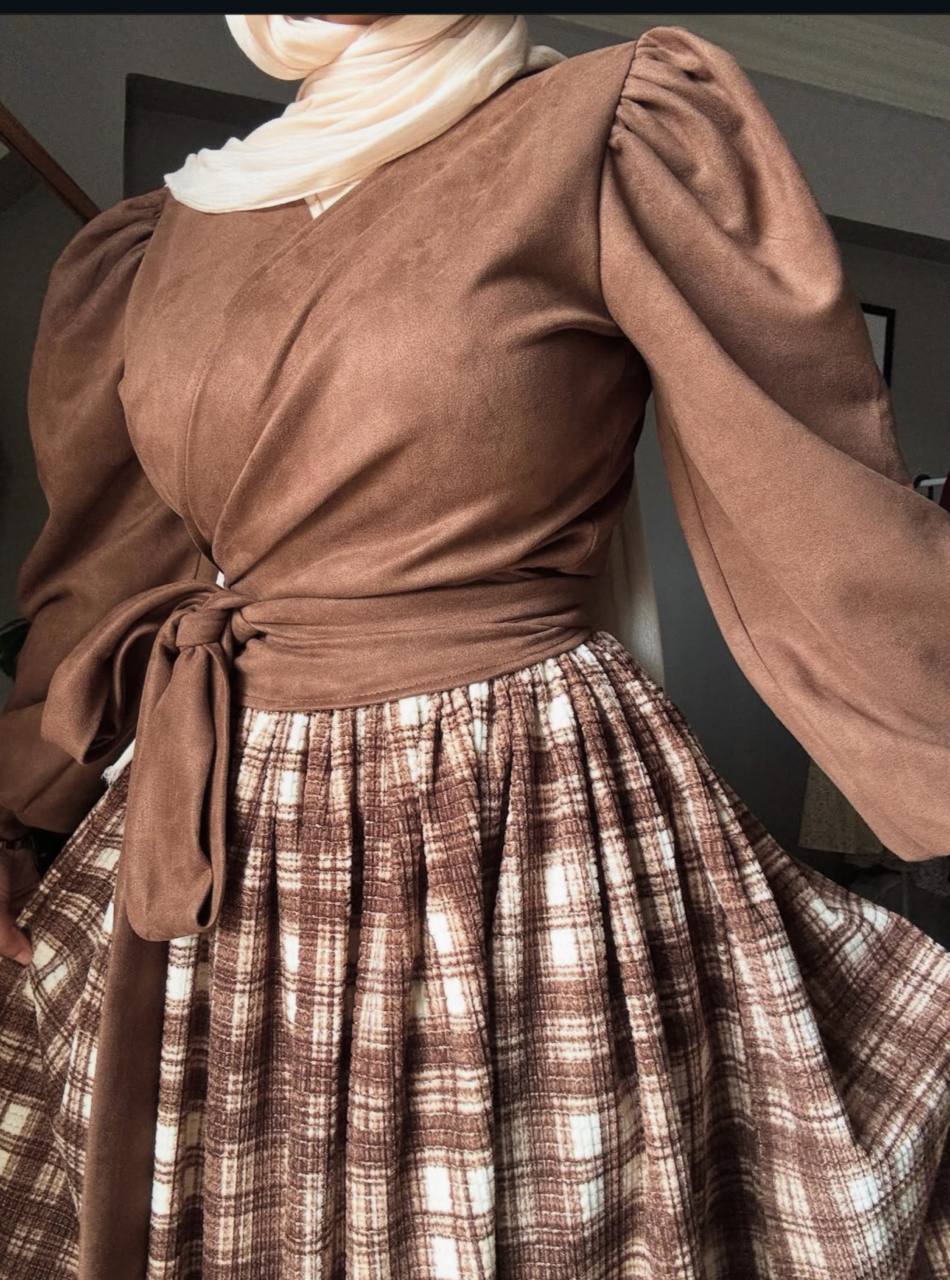 مصغّر المنتج 3: طقم جيبة وبلوزة