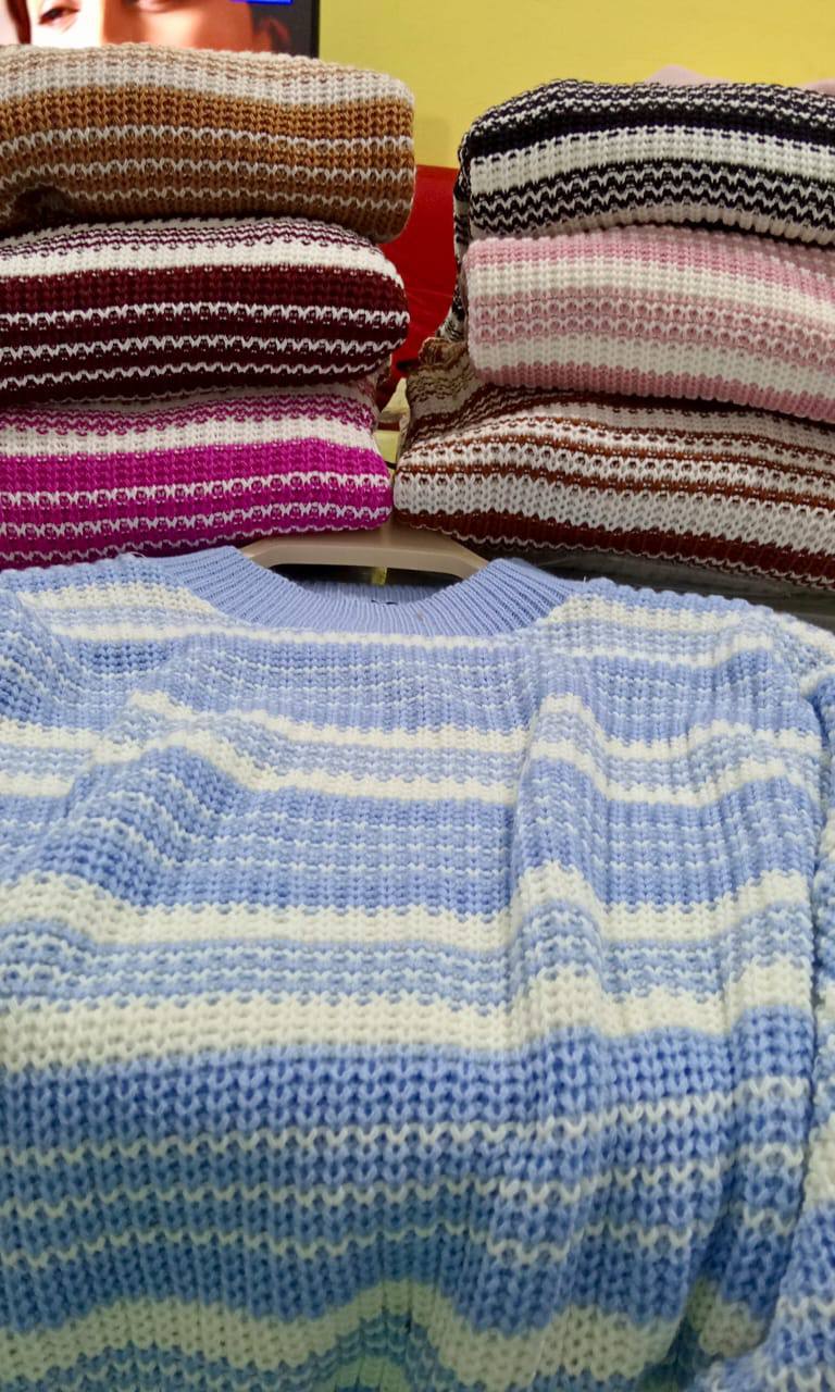 مصغّر المنتج 2: بلوزة تريكو مقلمة