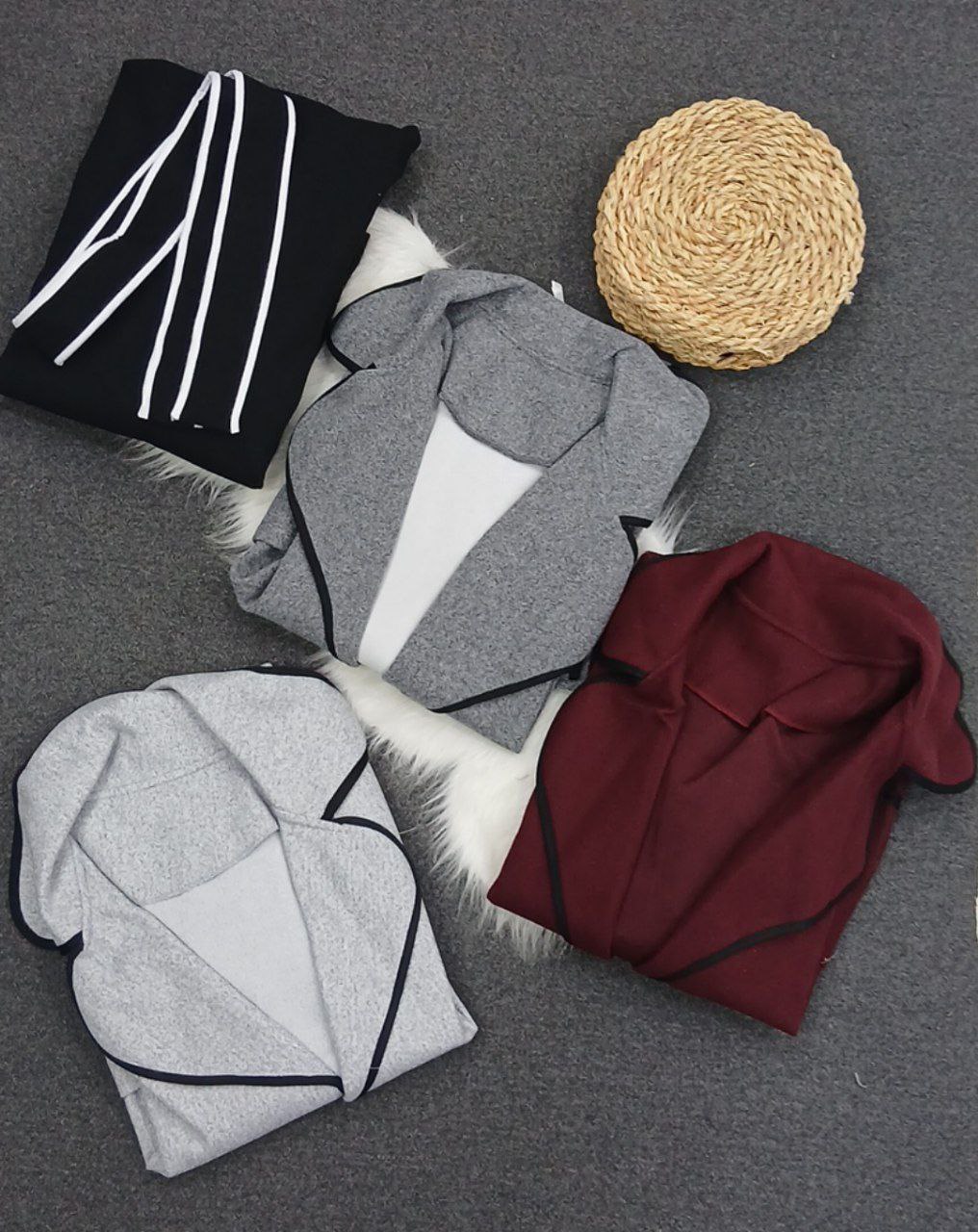 مصغّر المنتج 2: جاكت شريط لون