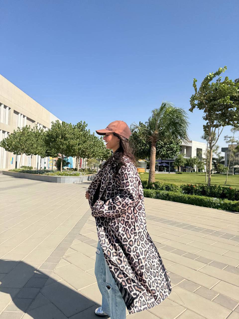 مصغّر المنتج 2: بالطو جوخ تايجر