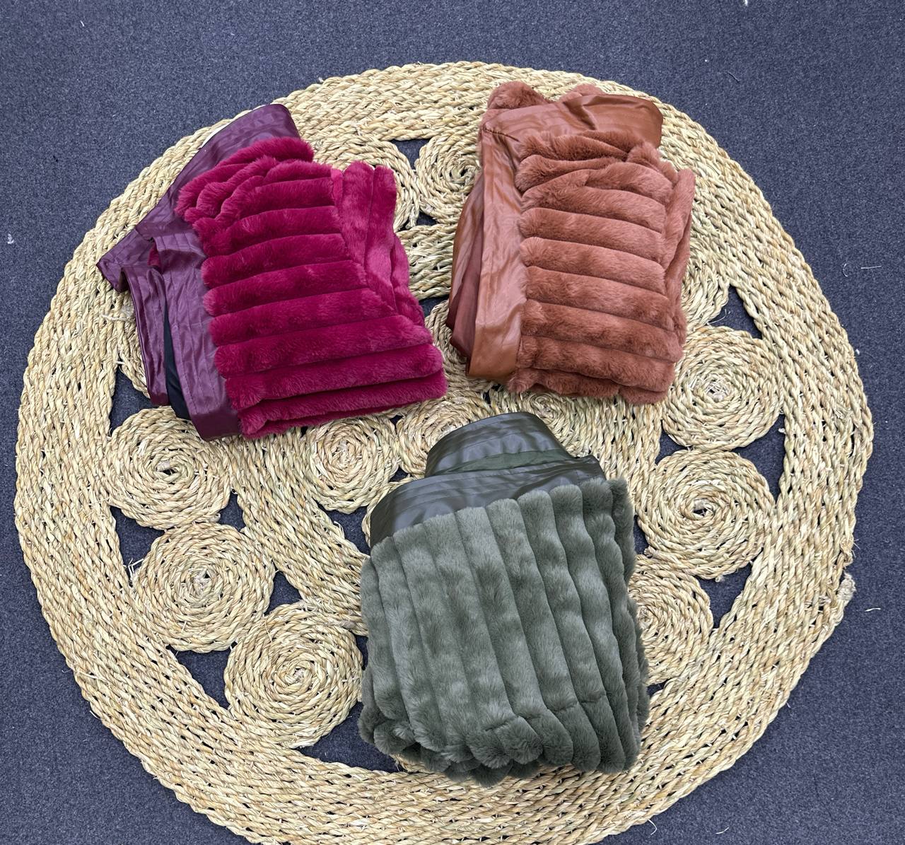 مصغّر المنتج 4: جاكت فرو أوبن هاي وسط