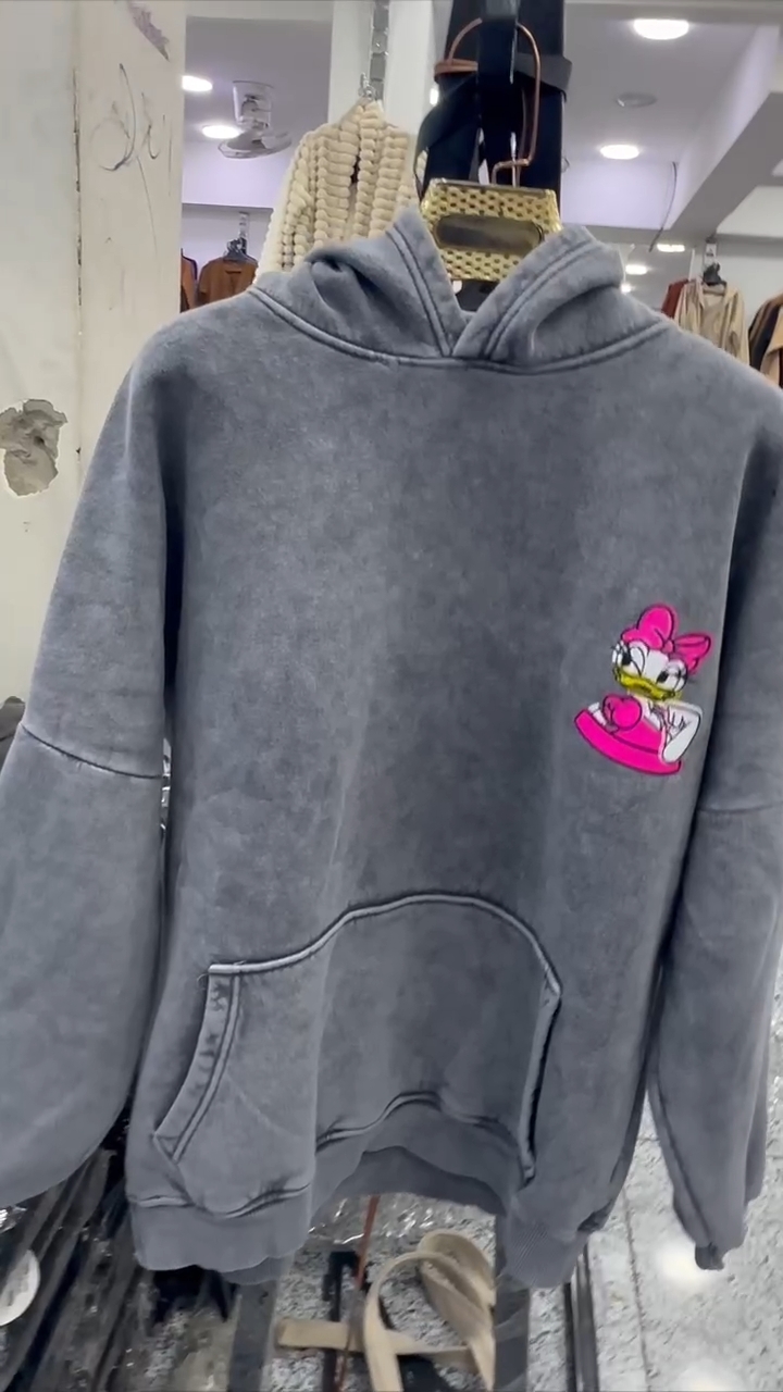 مصغّر المنتج 6: Daisy Duck Sweatshirt