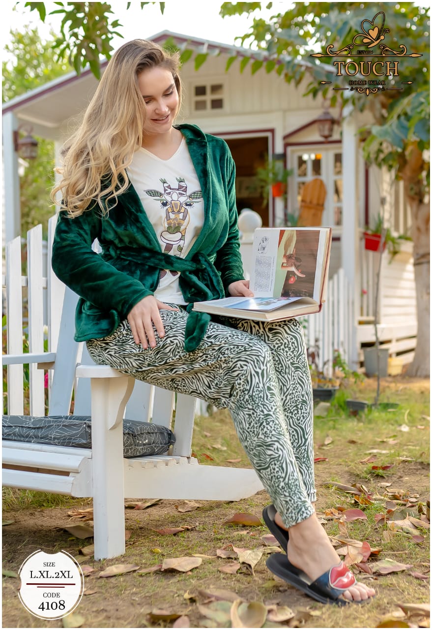 مصغّر المنتج 2: بيجامة 3 قطع تطريز