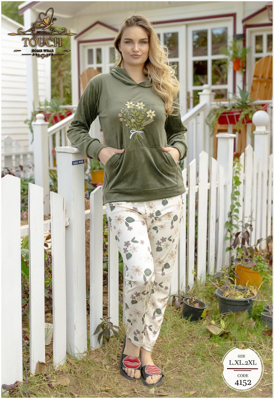 مصغّر المنتج 2: بيجامة هايدي (تطريز سنابل هادئ)