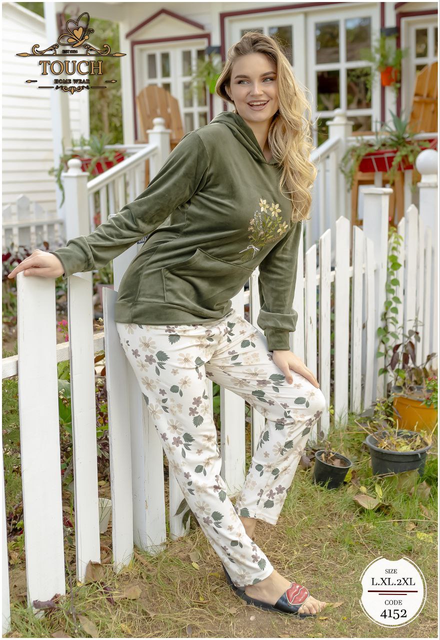 مصغّر المنتج 4: بيجامة هايدي (تطريز سنابل هادئ)