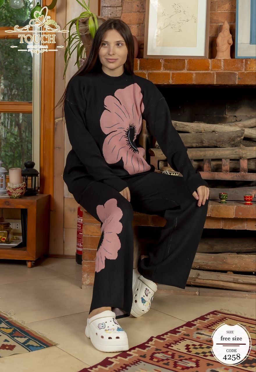 مصغّر المنتج 1: سوت تريكو ورده