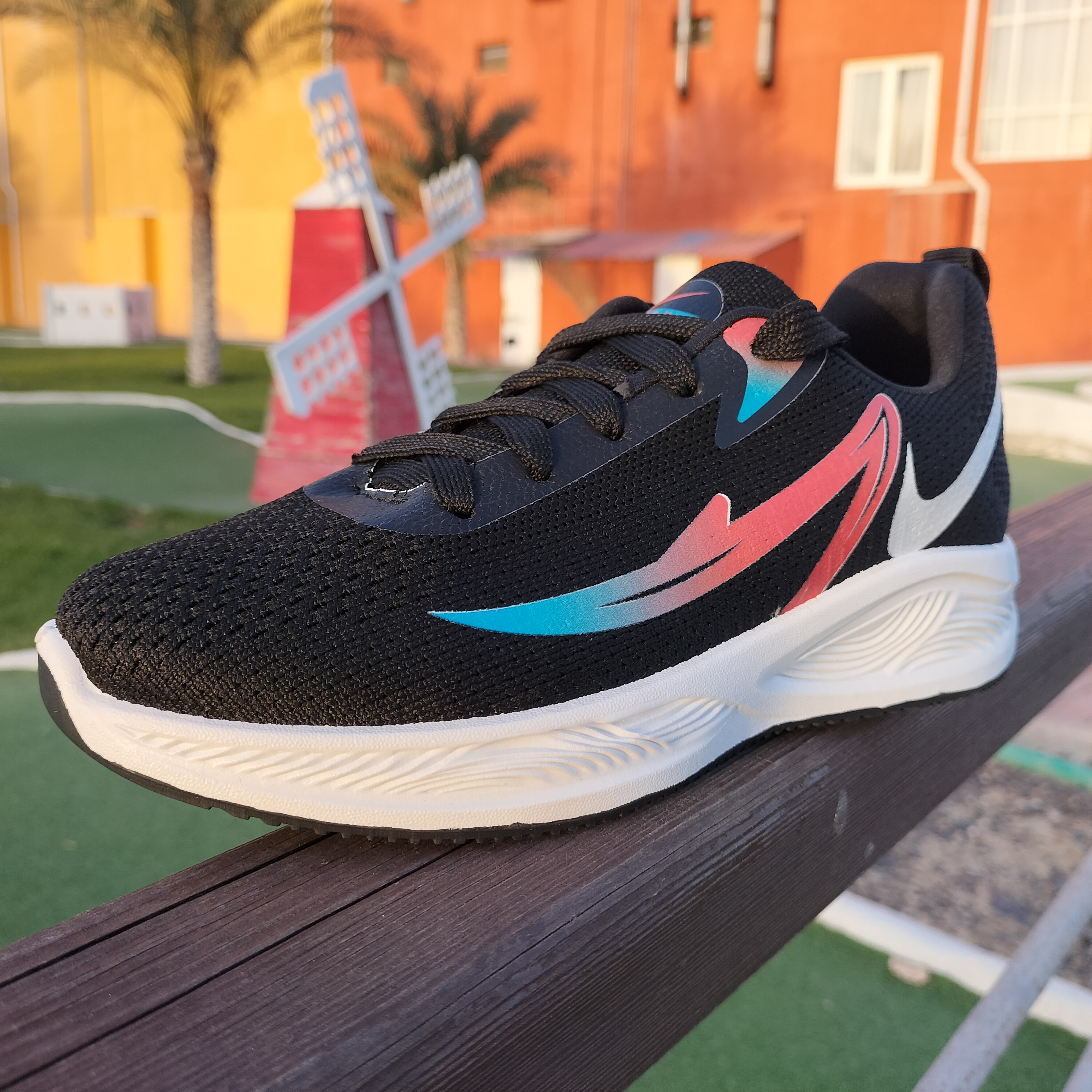 كوتشي رياضي نايكي خفيف بنعل فوم - اسود