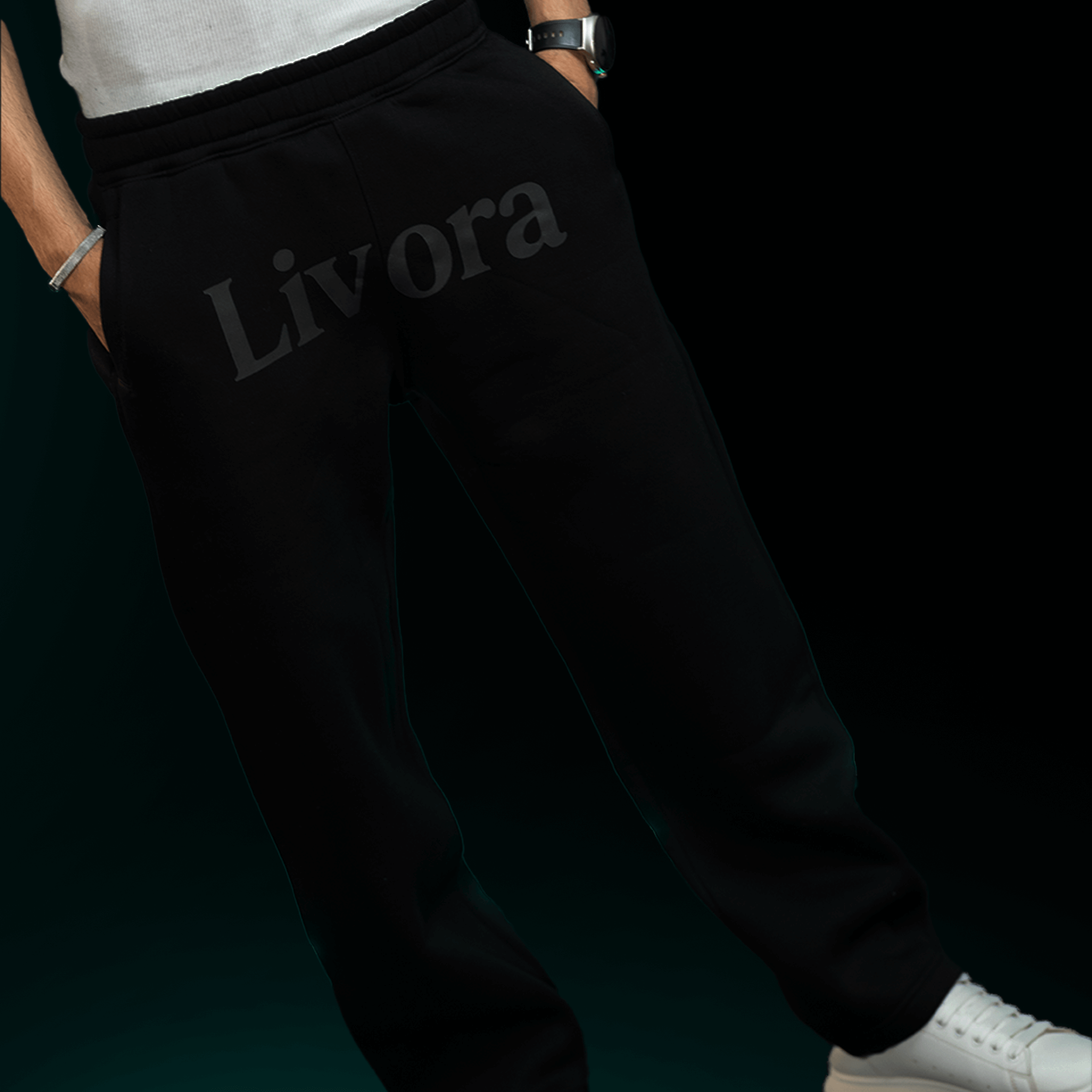 سويت بانتس ليفورا