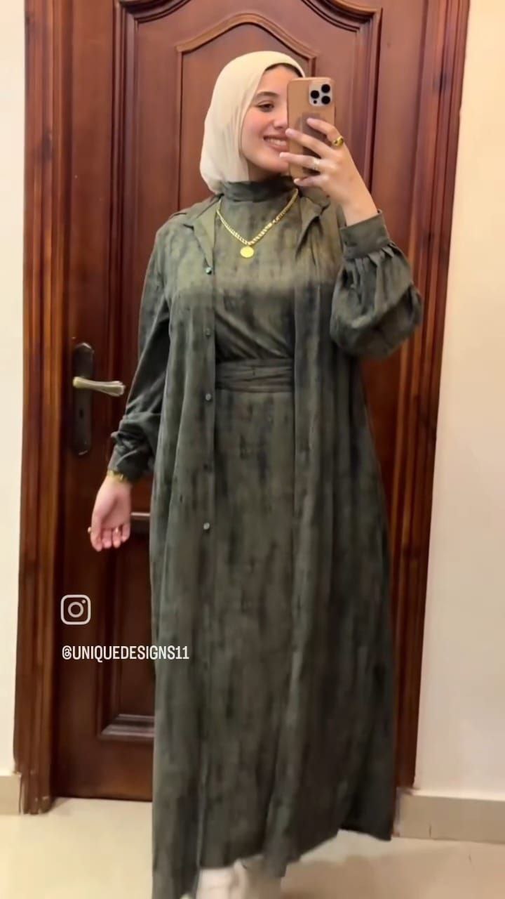 طقم تونز قطيفة مسحب