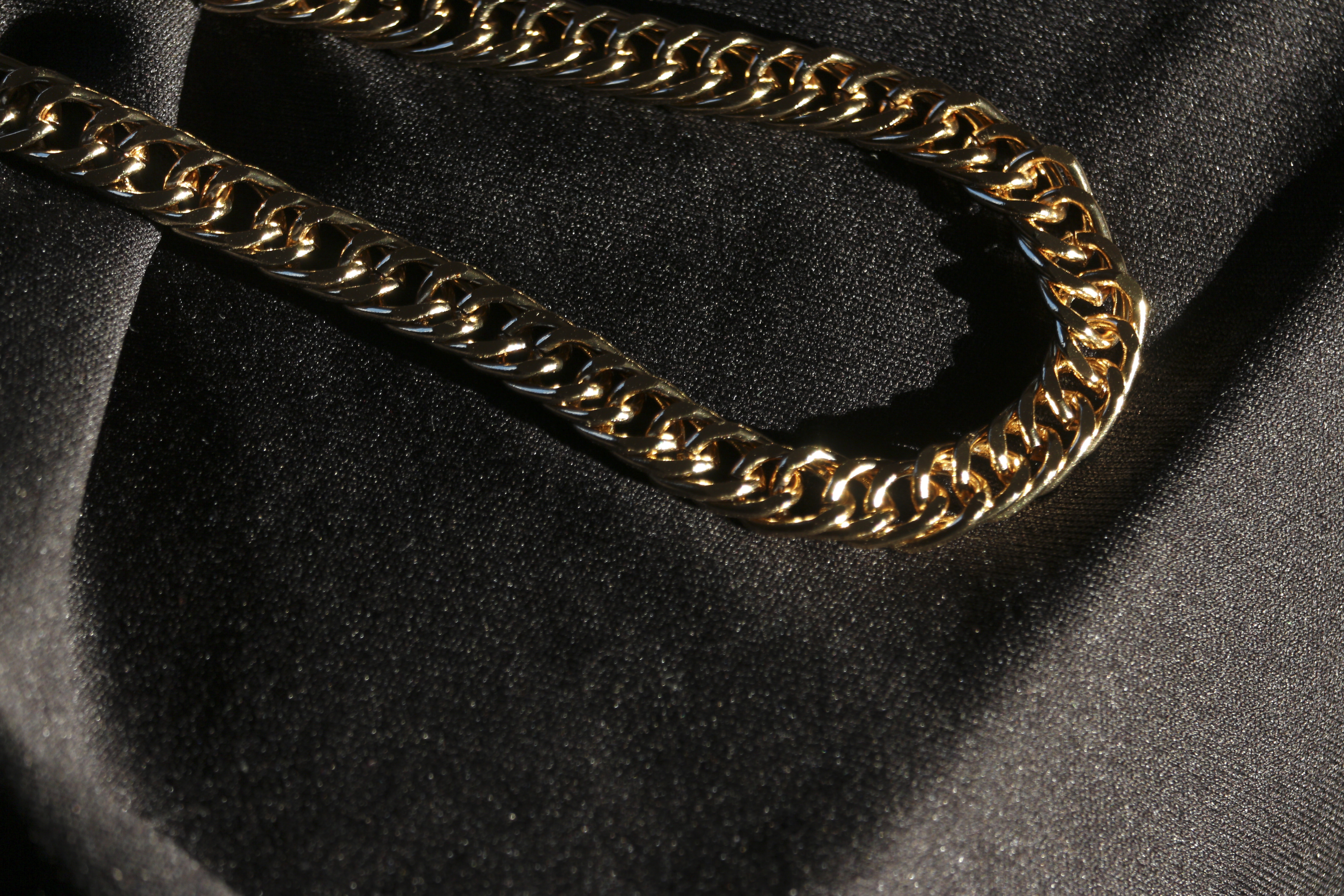 سلسلة كوبان مصنوعة يدويًا عرض 8 مم