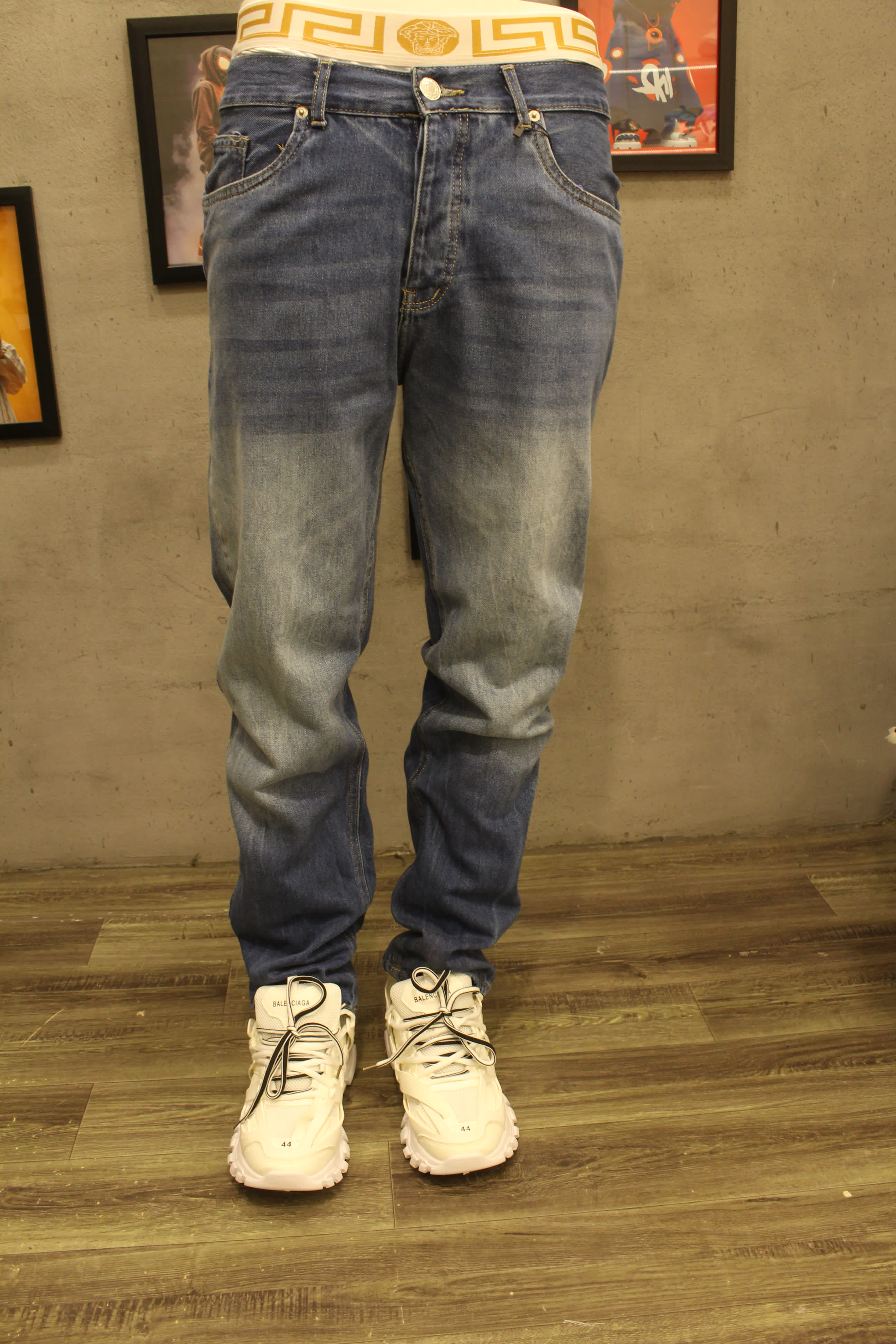 جينز وايد ليج بيزك