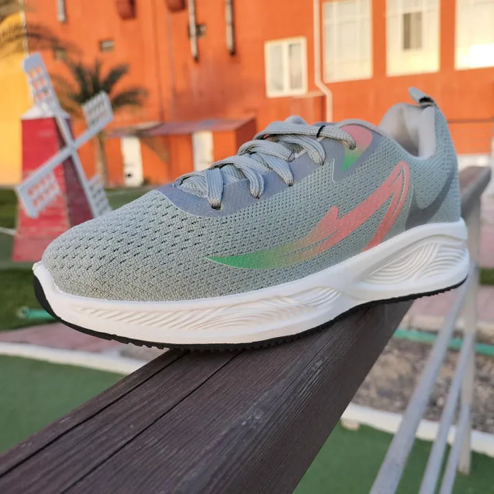 كوتشي رياضي نايكي خفيف بنعل فوم - رصاصي فاتح